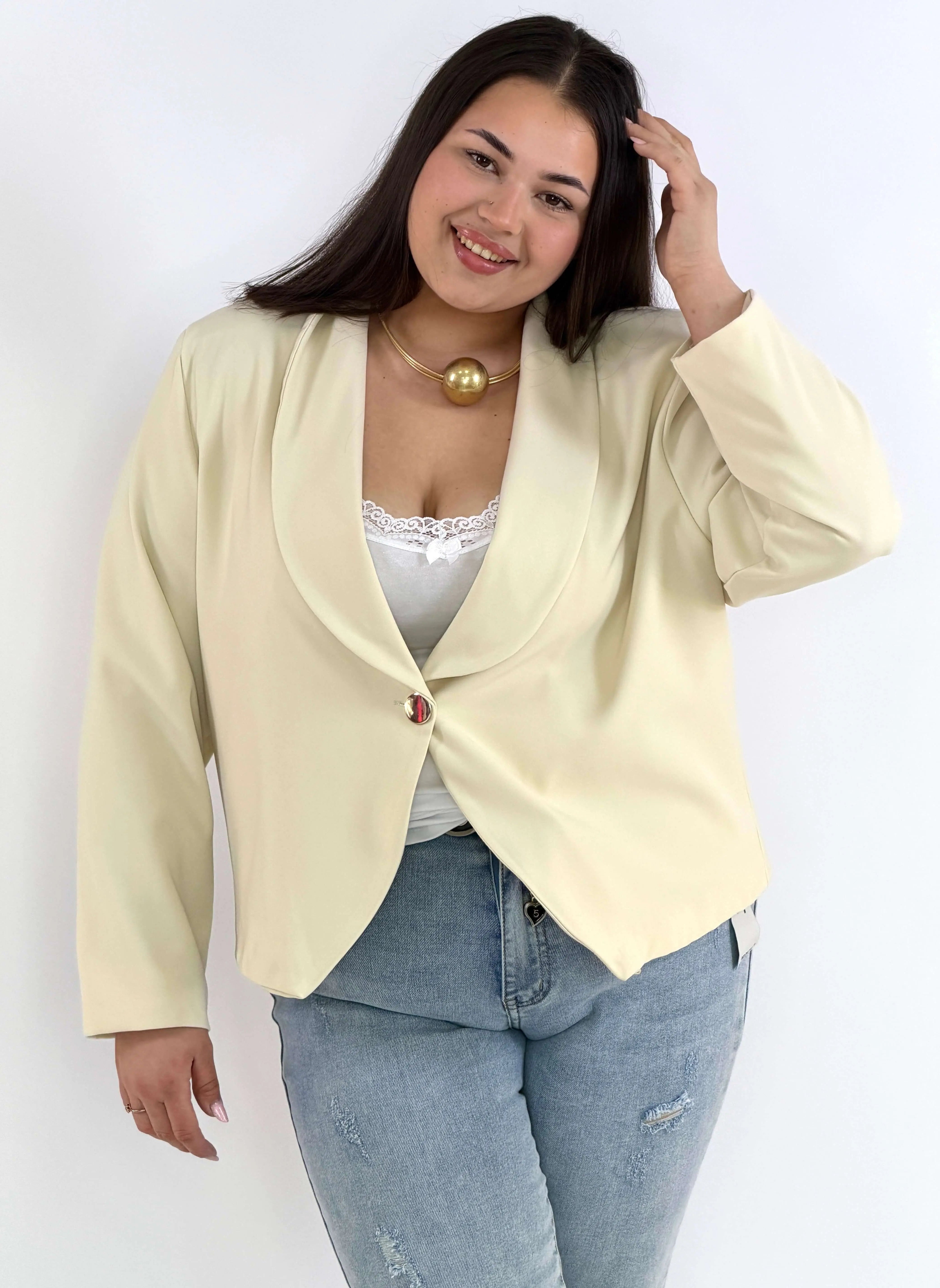 Marynarka plus size elegancka o krótkim kroju XXL Stylowa XL