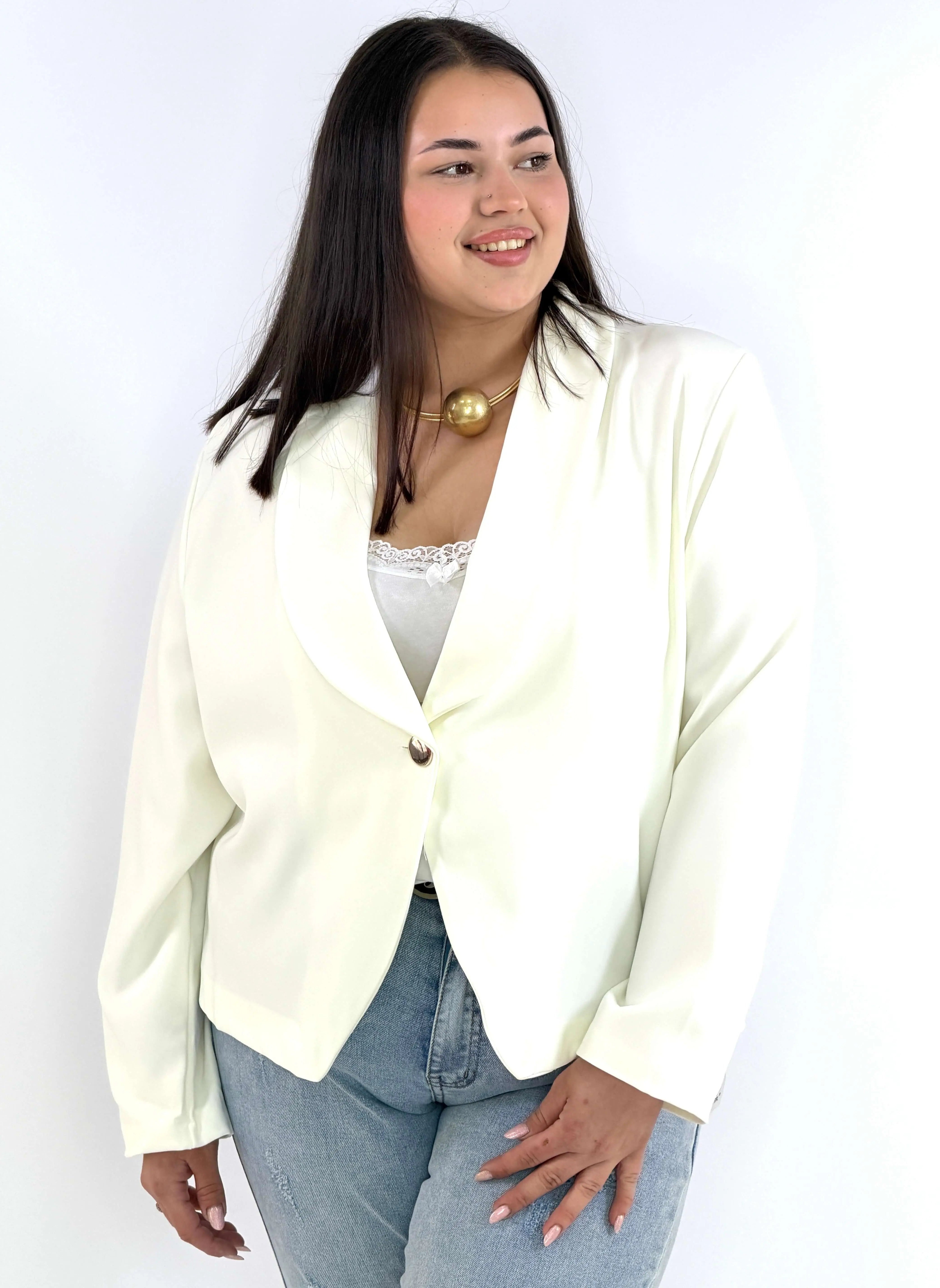 Marynarka plus size elegancka o krótkim kroju XXL Stylowa XL