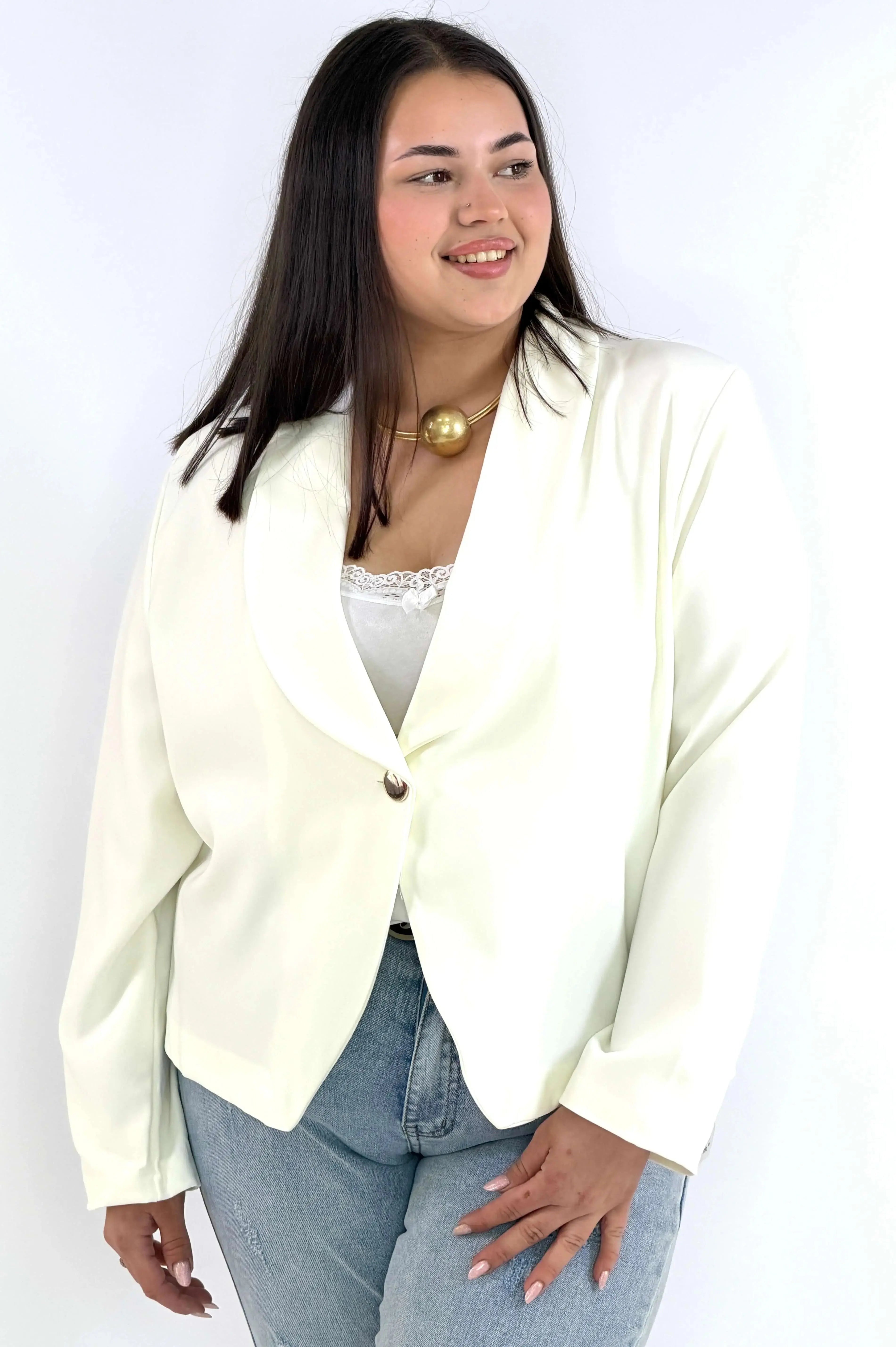 Marynarka plus size elegancka o krótkim kroju XXL Stylowa XL