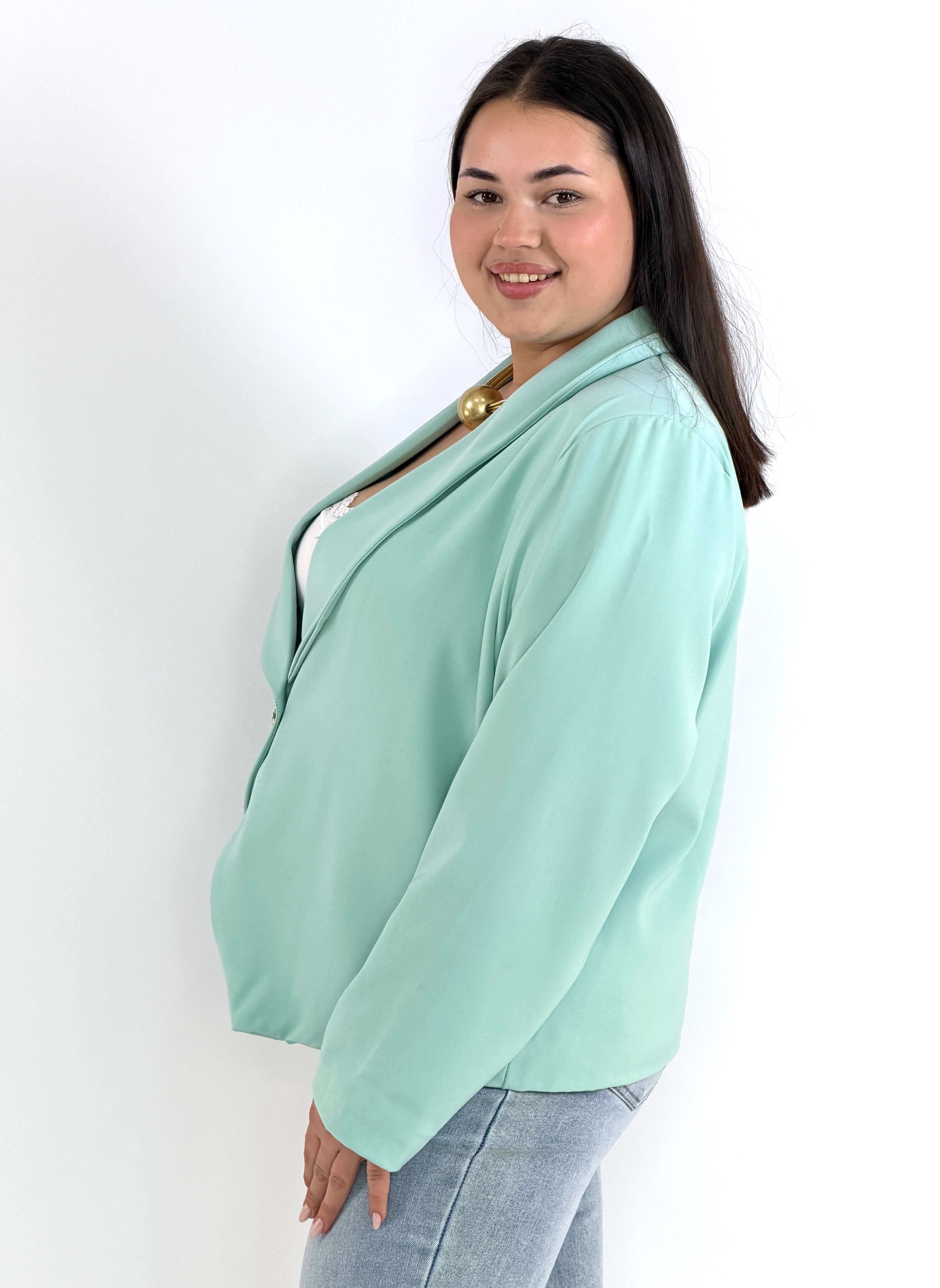 Marynarka plus size elegancka o krótkim kroju XXL Stylowa XL