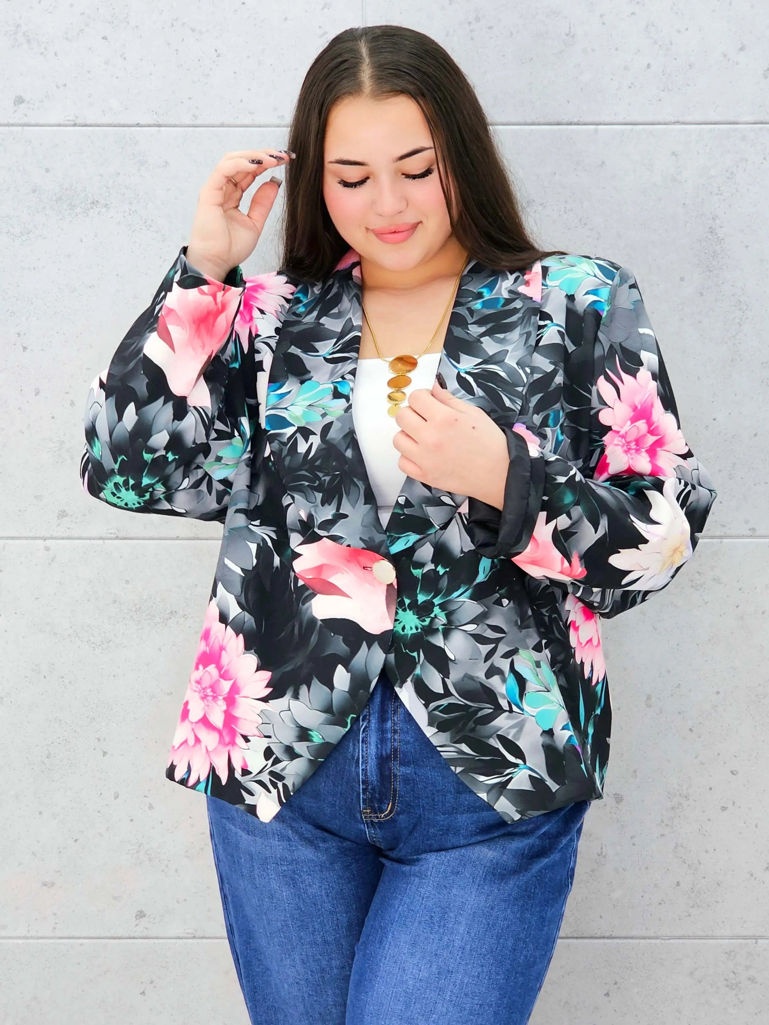 Marynarka plus size w kwiaty – elegancka i kobieca Stylowa XL Stylowa XL