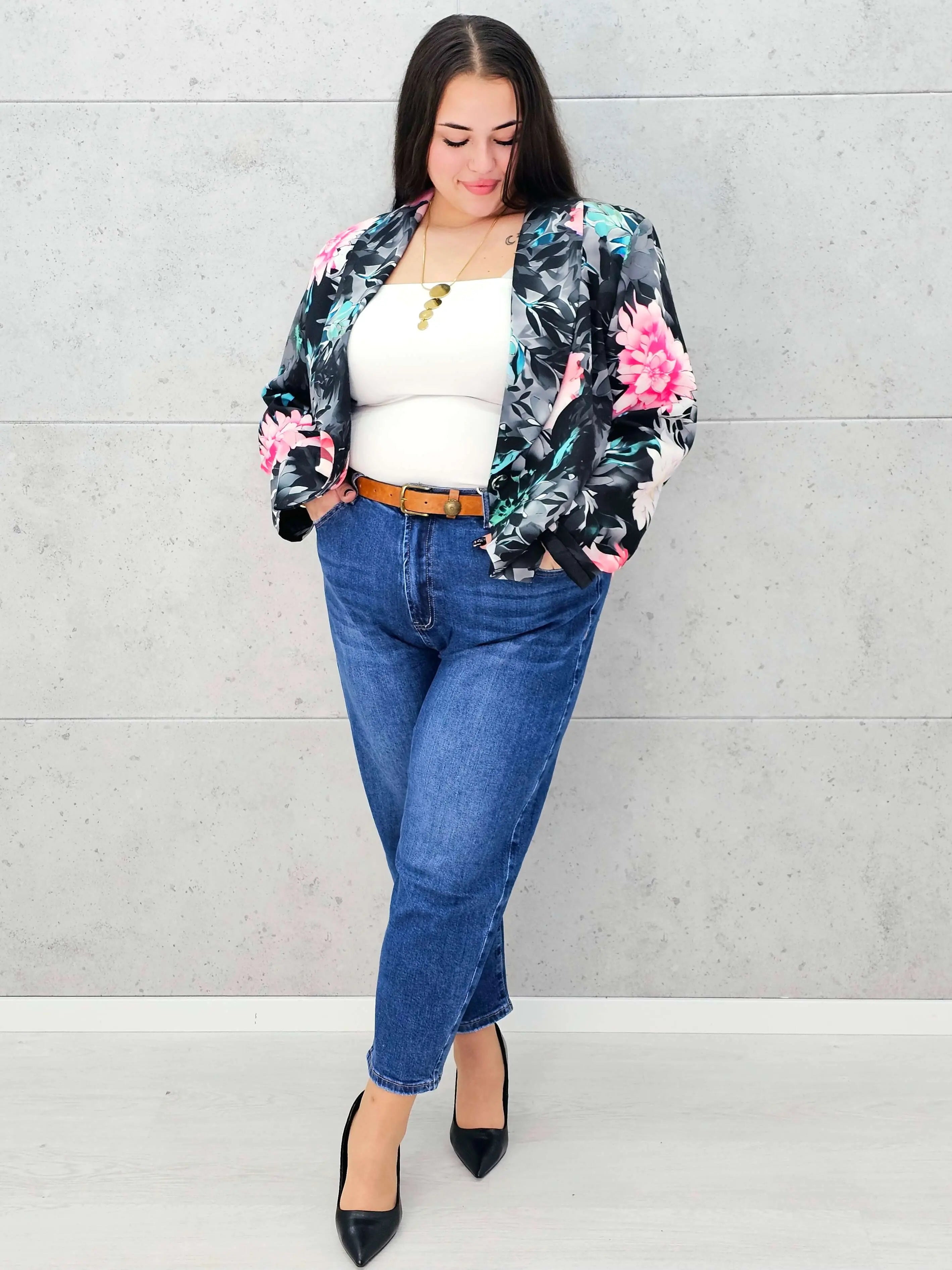 Marynarka plus size w kwiaty – elegancka i kobieca Stylowa XL Stylowa XL