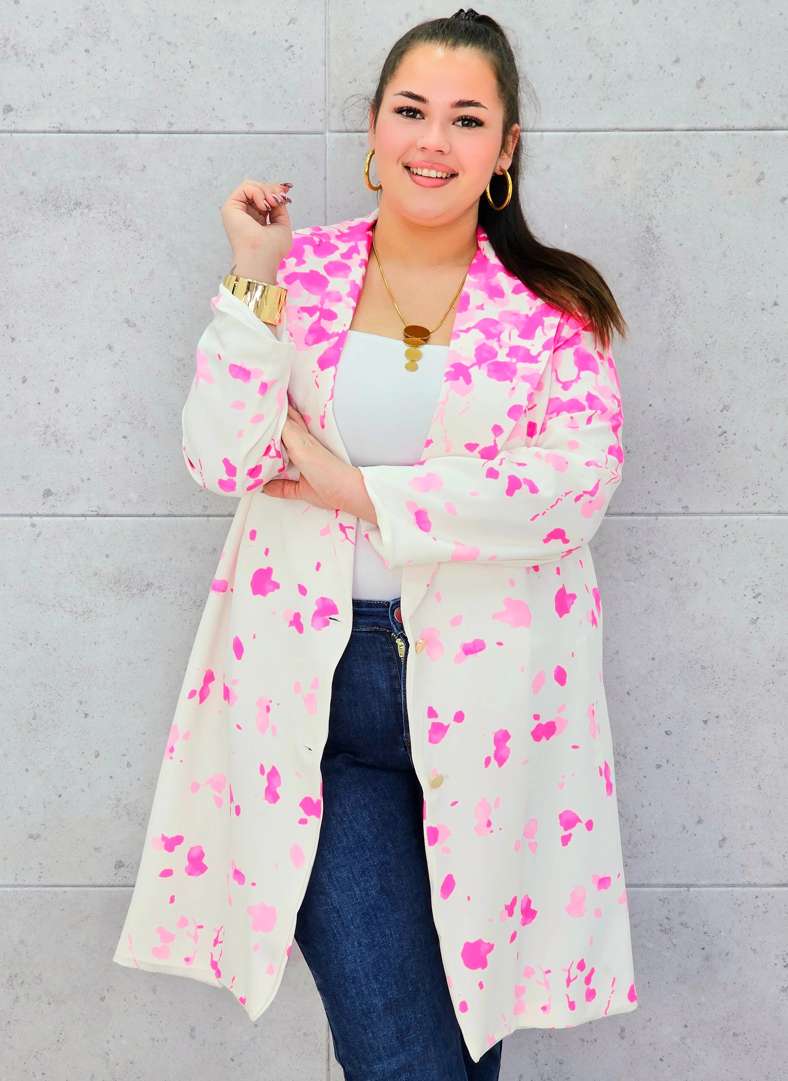 Marynarka plus size w nowoczesny wzór – elegancja, która przyciąga spojrzenia Stylowa XL