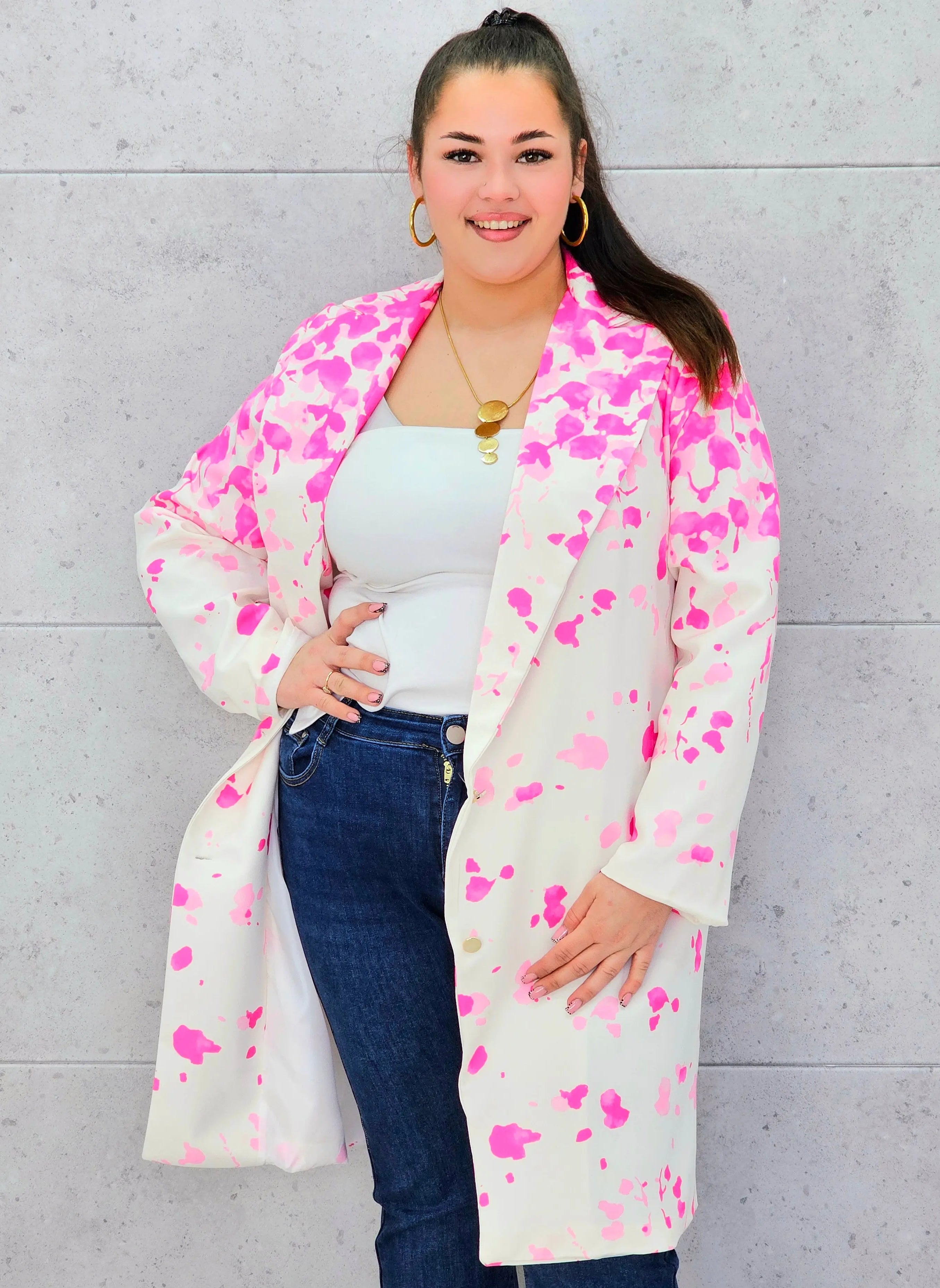 Marynarka plus size w nowoczesny wzór – elegancja, która przyciąga spojrzenia Stylowa XL