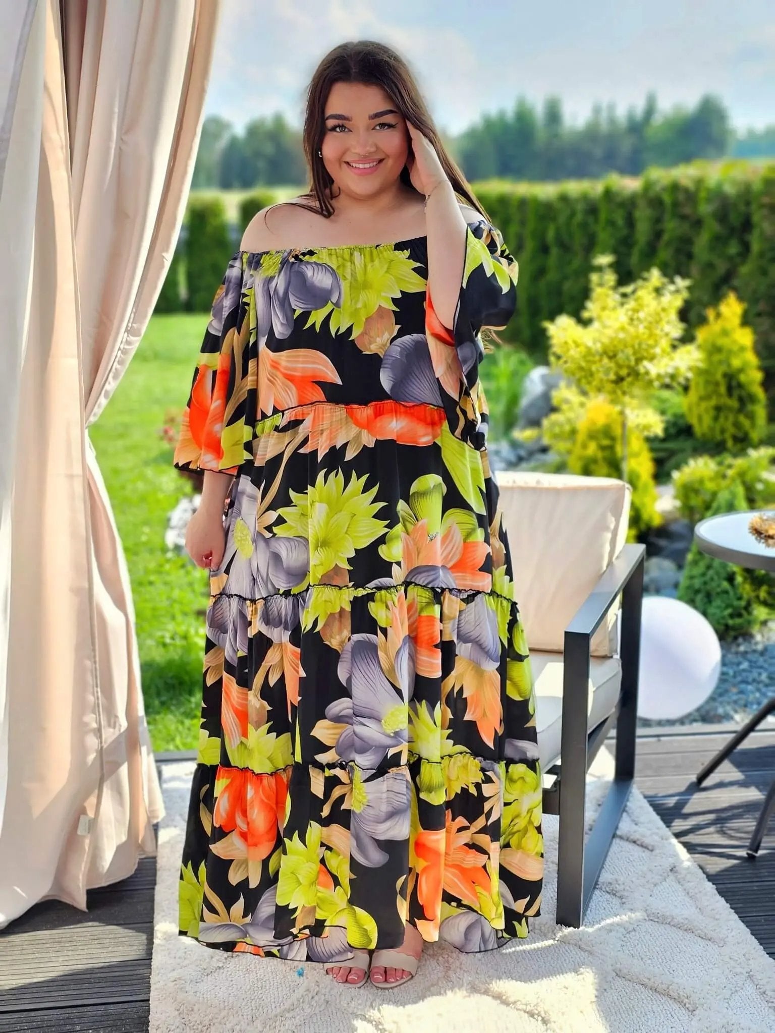 Maxi sukienka z kwiatowym printem Stylowa XL