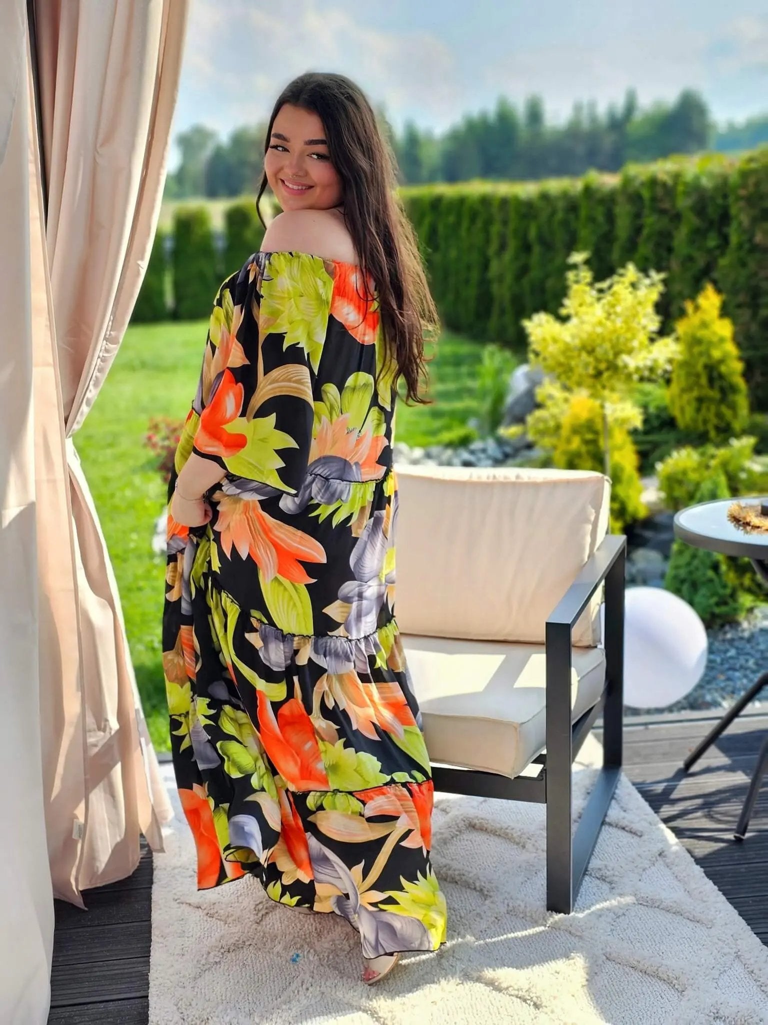 Maxi sukienka z kwiatowym printem Stylowa XL