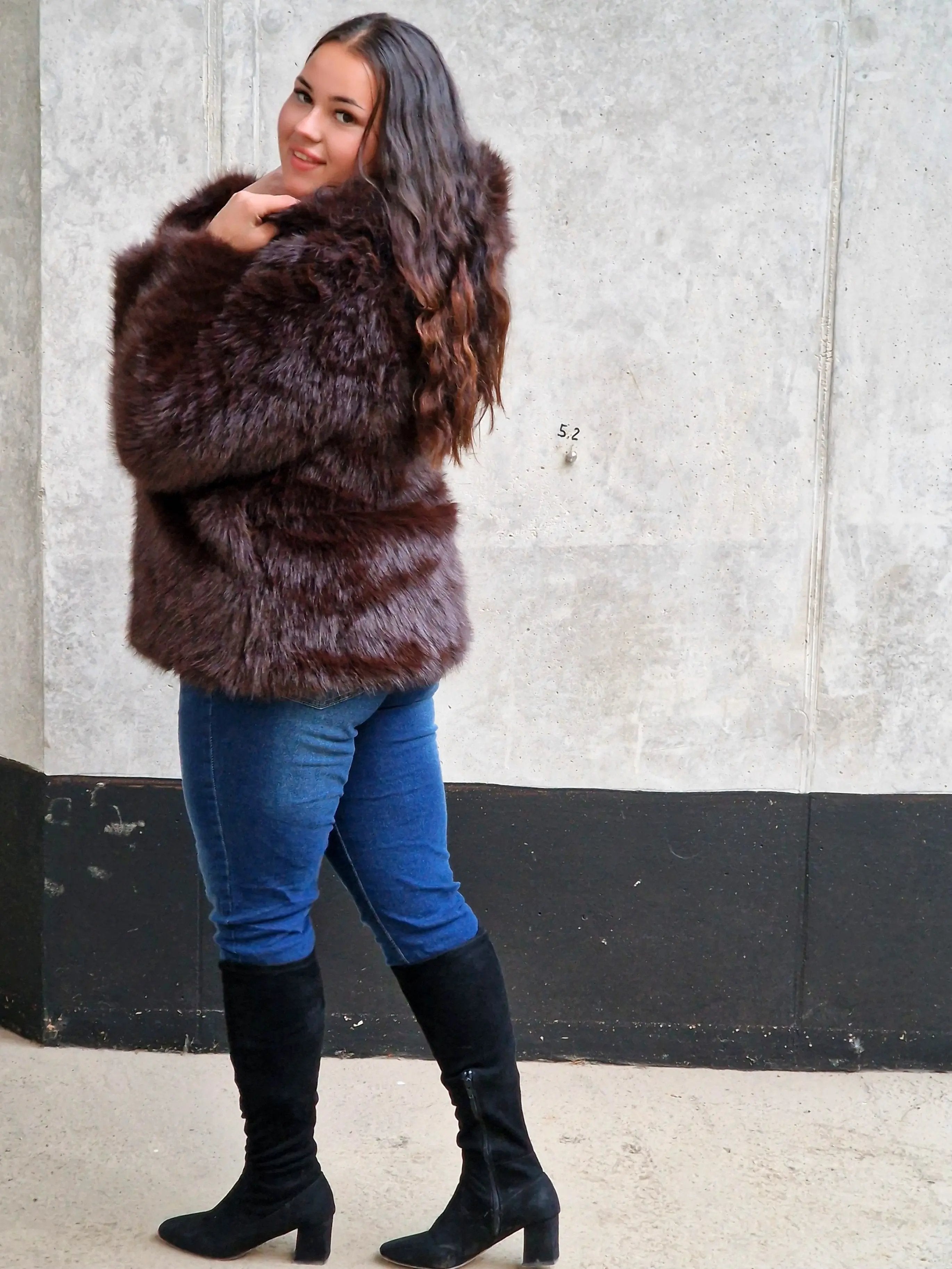 Miękkie futerko z kapturem Stylowa XL