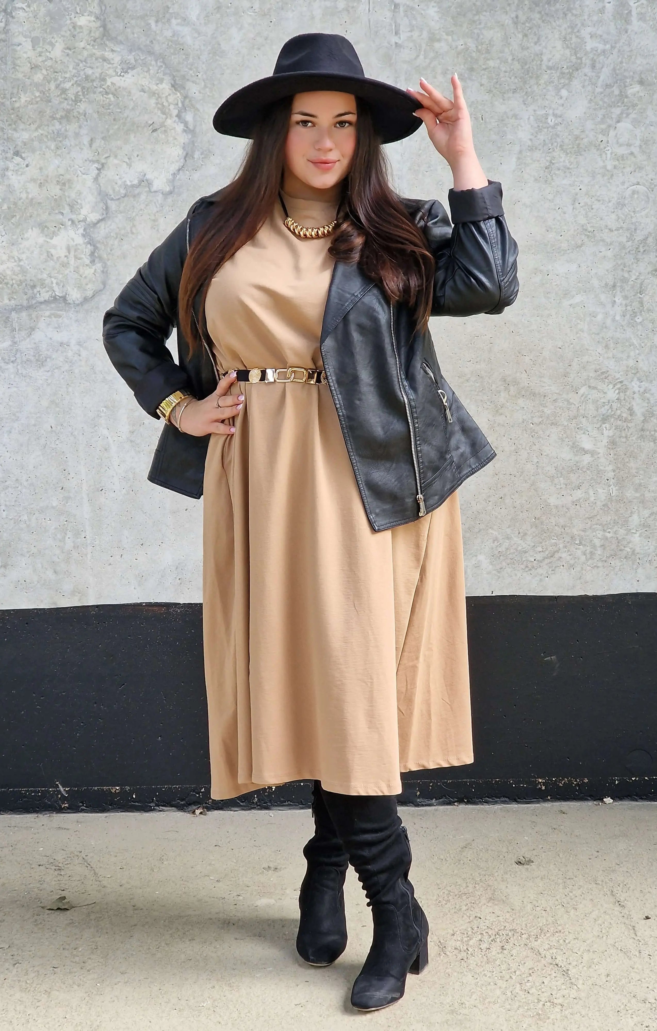 Minimalistyczna Sukienka o Luźnym Kroju Stylowa XL