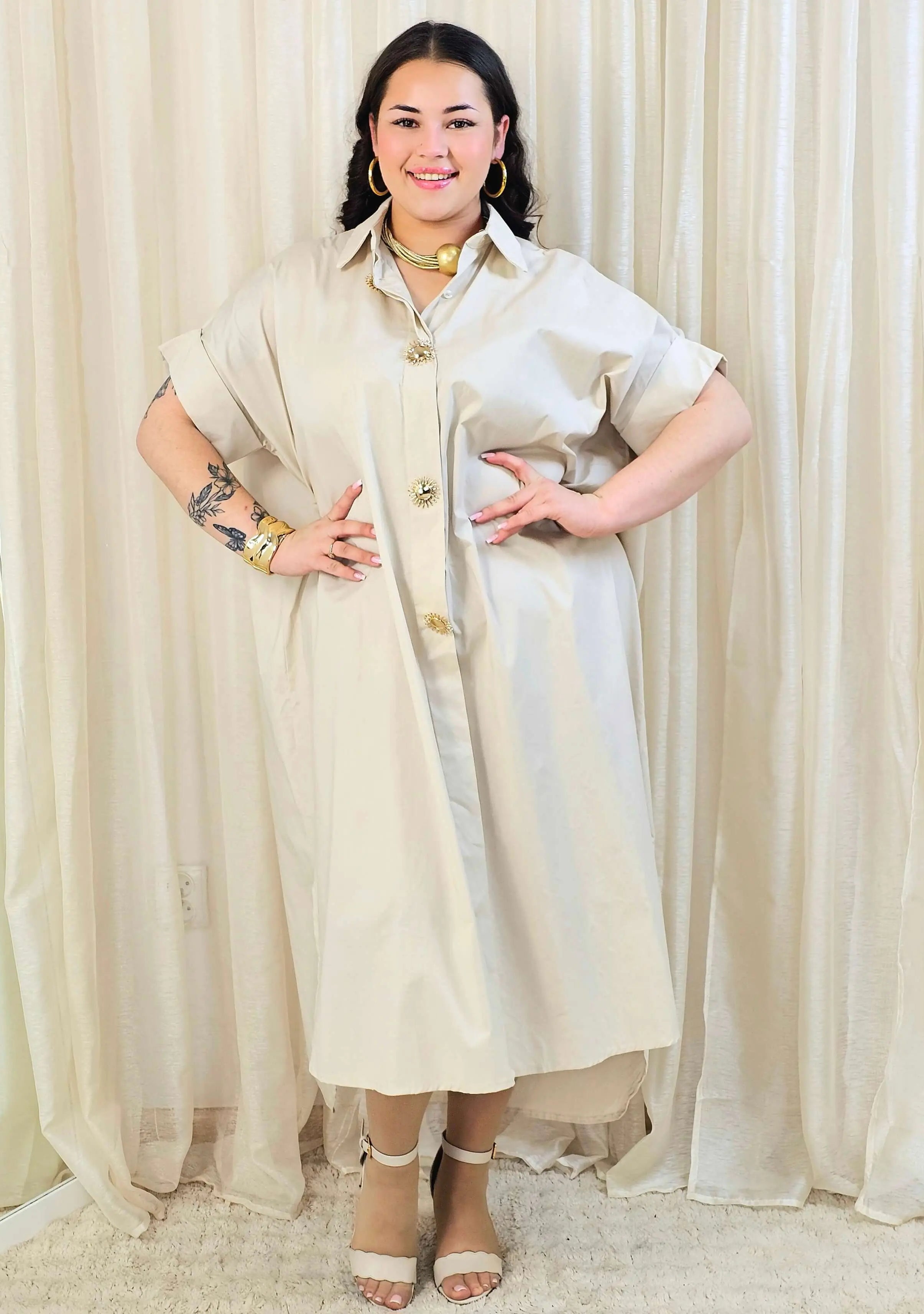 Minimalistyczna sukienka koszulowa z bawełny Stylowa XL