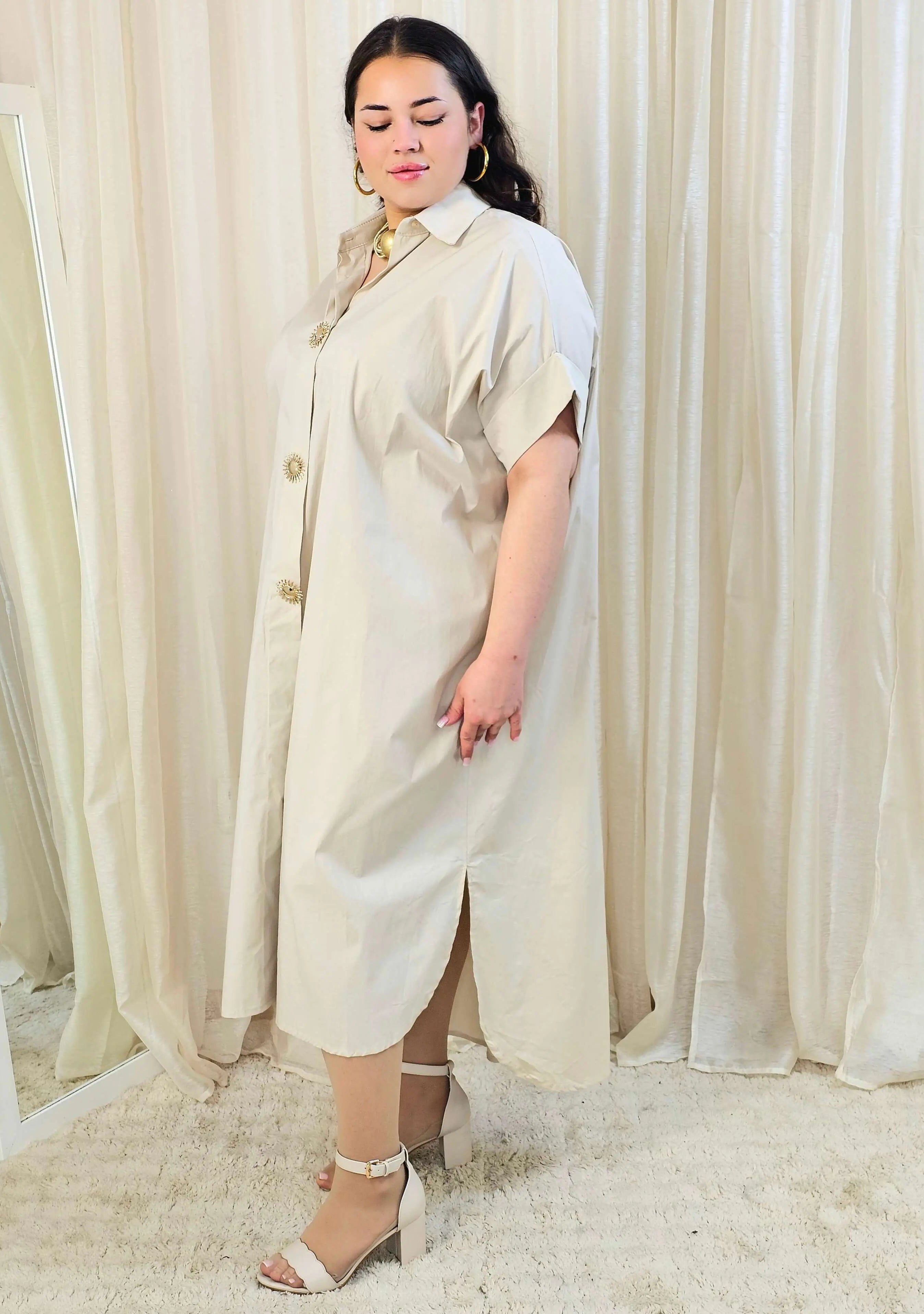 Minimalistyczna sukienka koszulowa z bawełny Stylowa XL