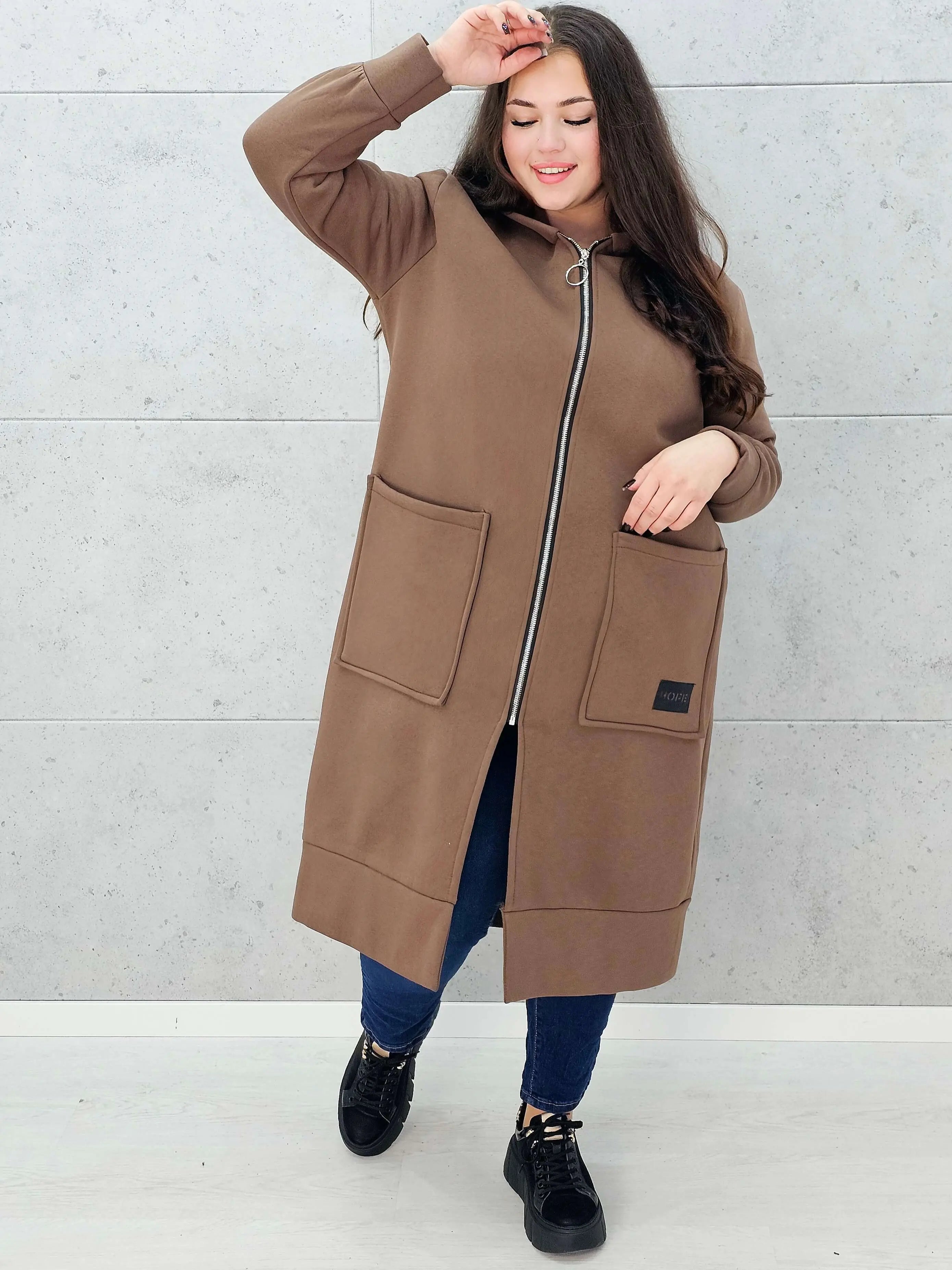 bluza plus size brąz z zamkiem i kieszeniami