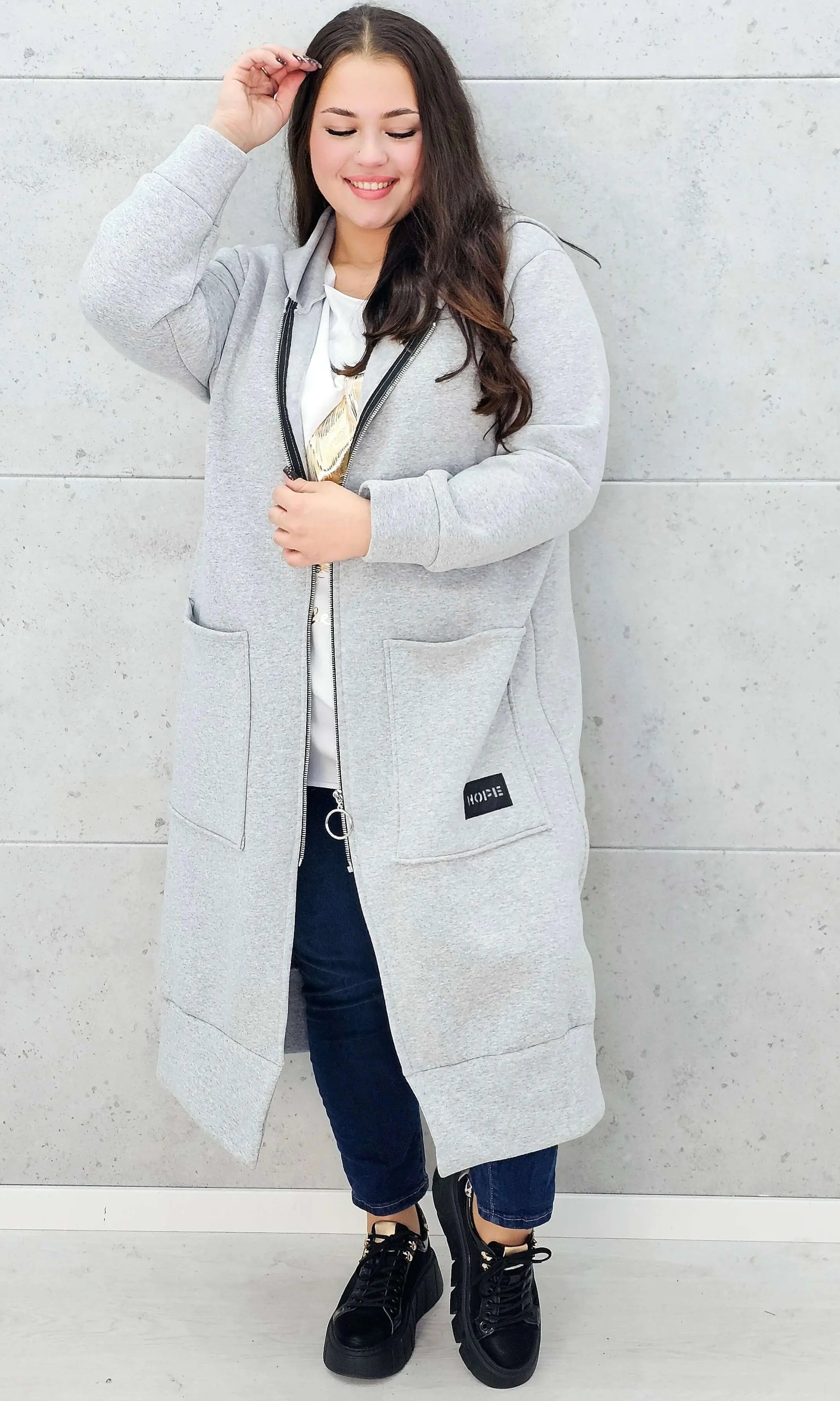 bluza plus size szara z kapturem