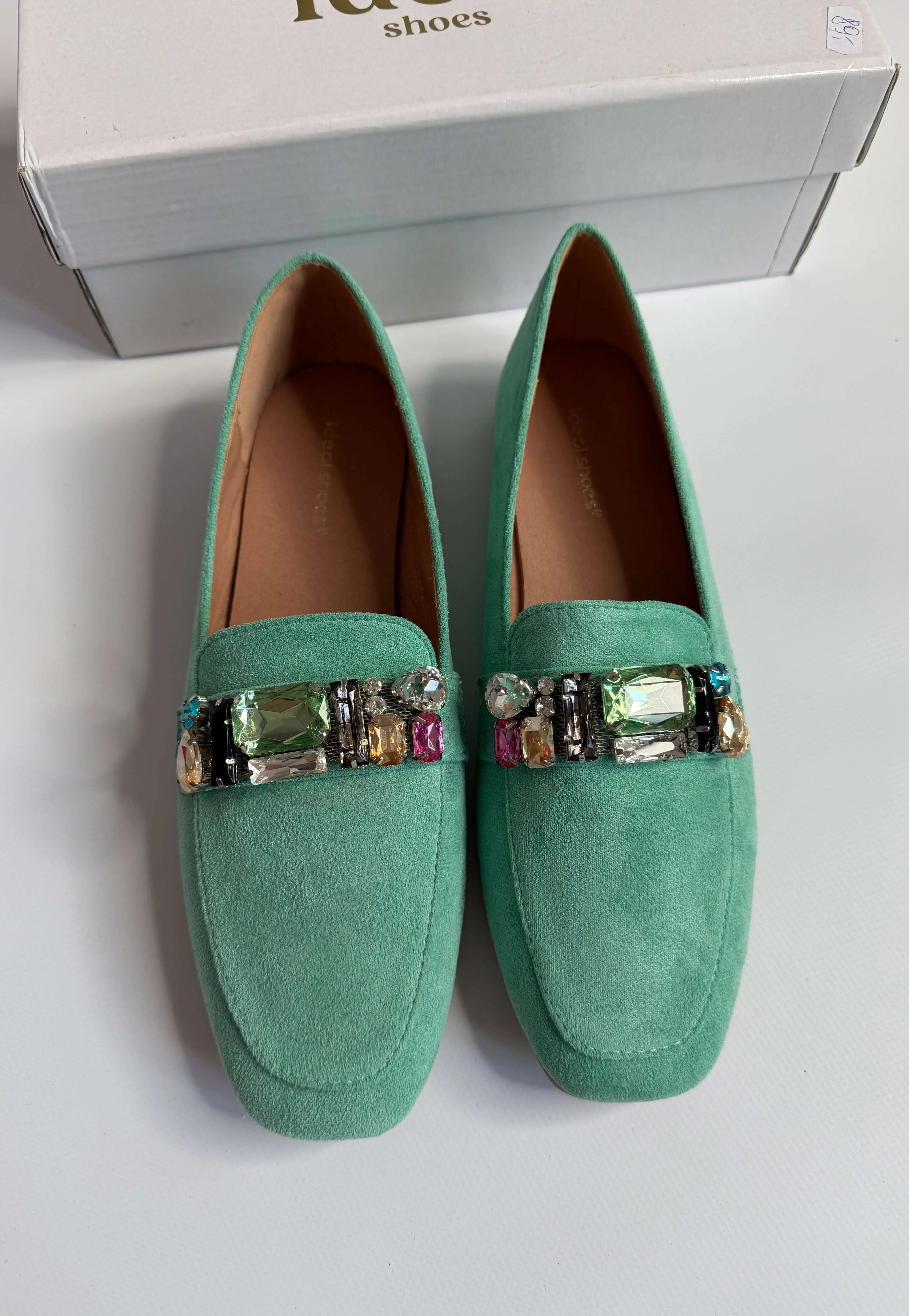 Mokasyny damskie zielone z ozdobnymi kamieniami Ideal Shoes Stylowa XL