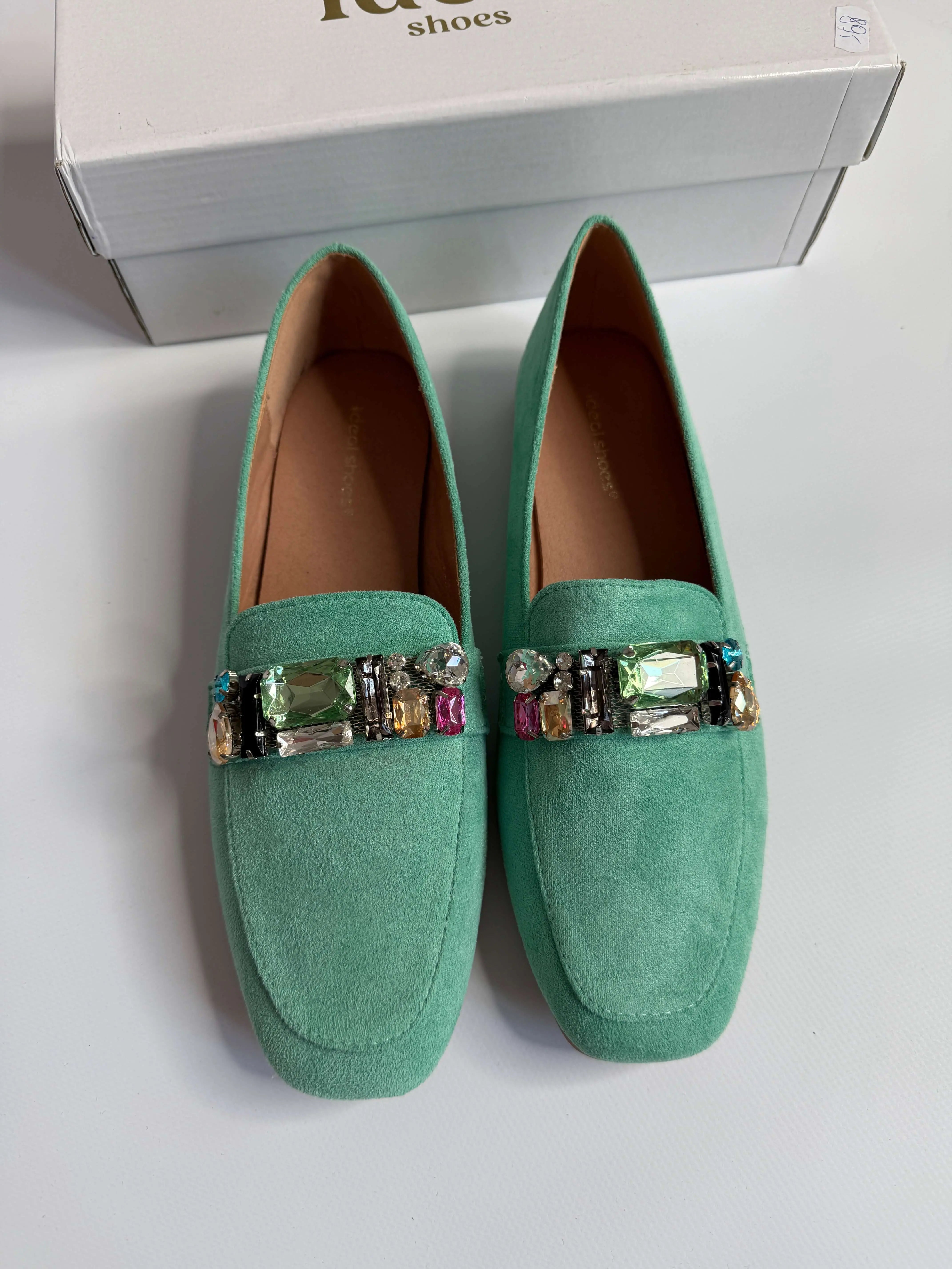 Mokasyny damskie zielone z ozdobnymi kamieniami Ideal Shoes Stylowa XL