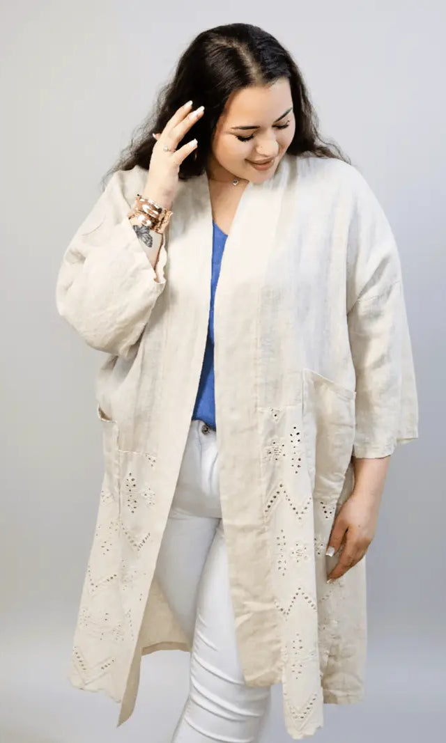 Narzutka lniana plus size z haftem – lekka i przewiewna narzutka XXL dla kobiet Stylowa XL