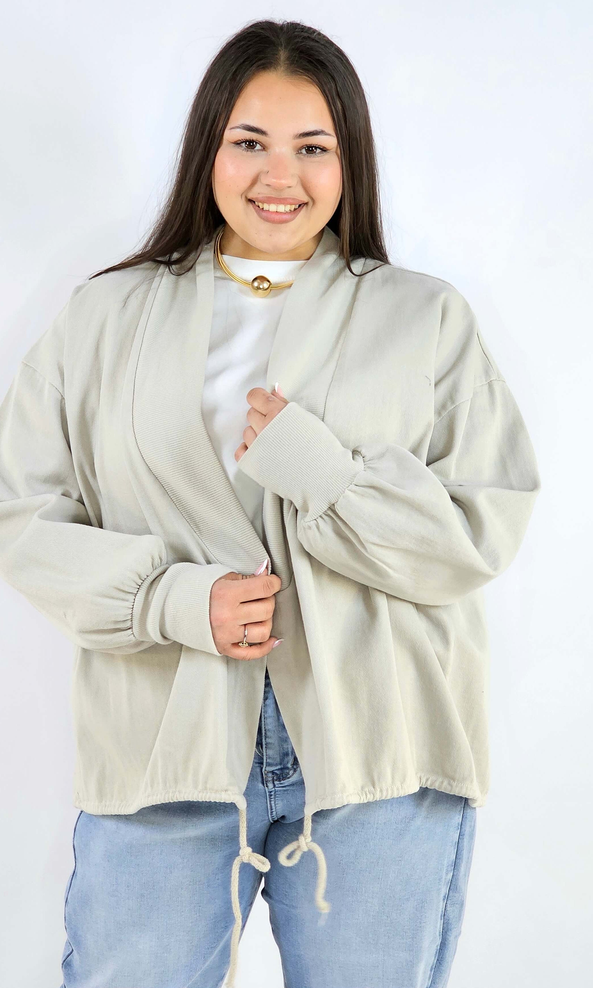Narzutka plus size lekka oversize wiązana wygodna i stylowa Stylowa XL