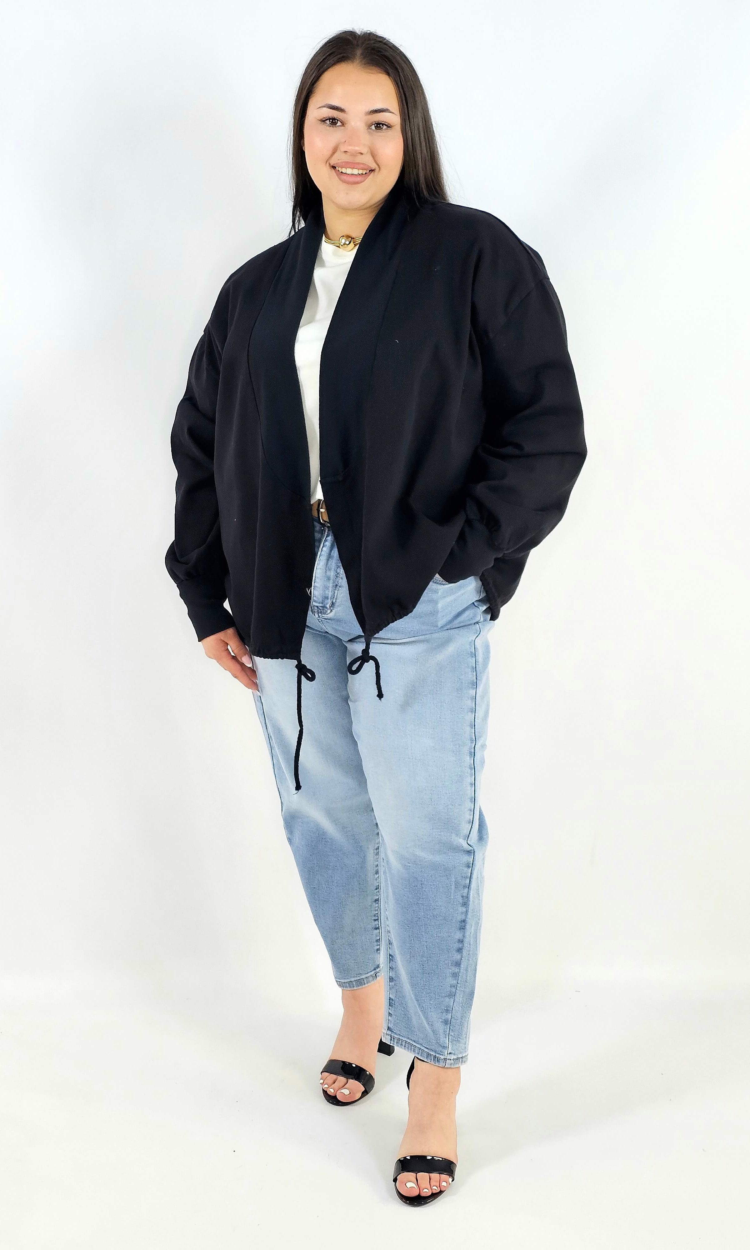 Narzutka plus size lekka oversize wiązana wygodna i stylowa Stylowa XL