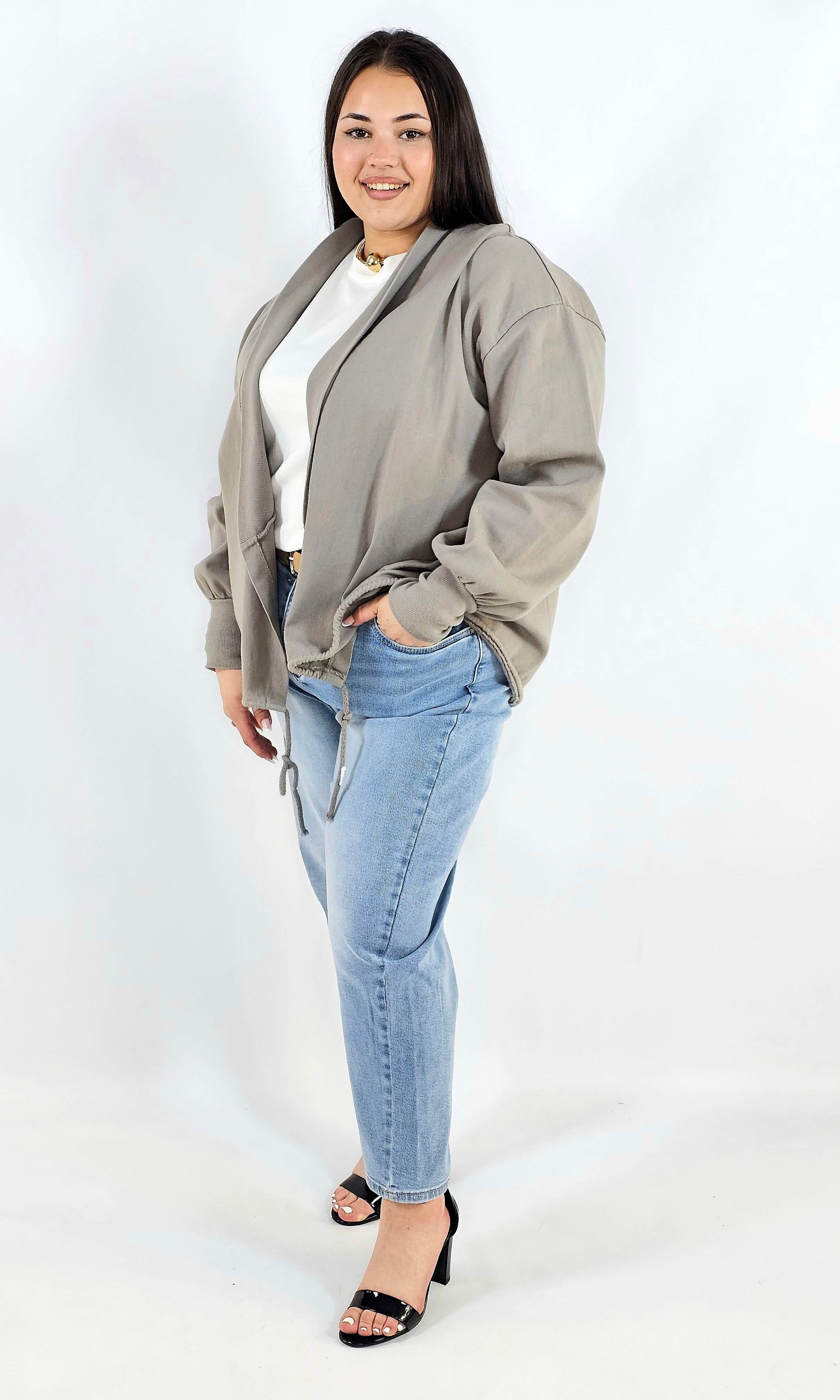 Narzutka plus size lekka oversize wiązana wygodna i stylowa Stylowa XL