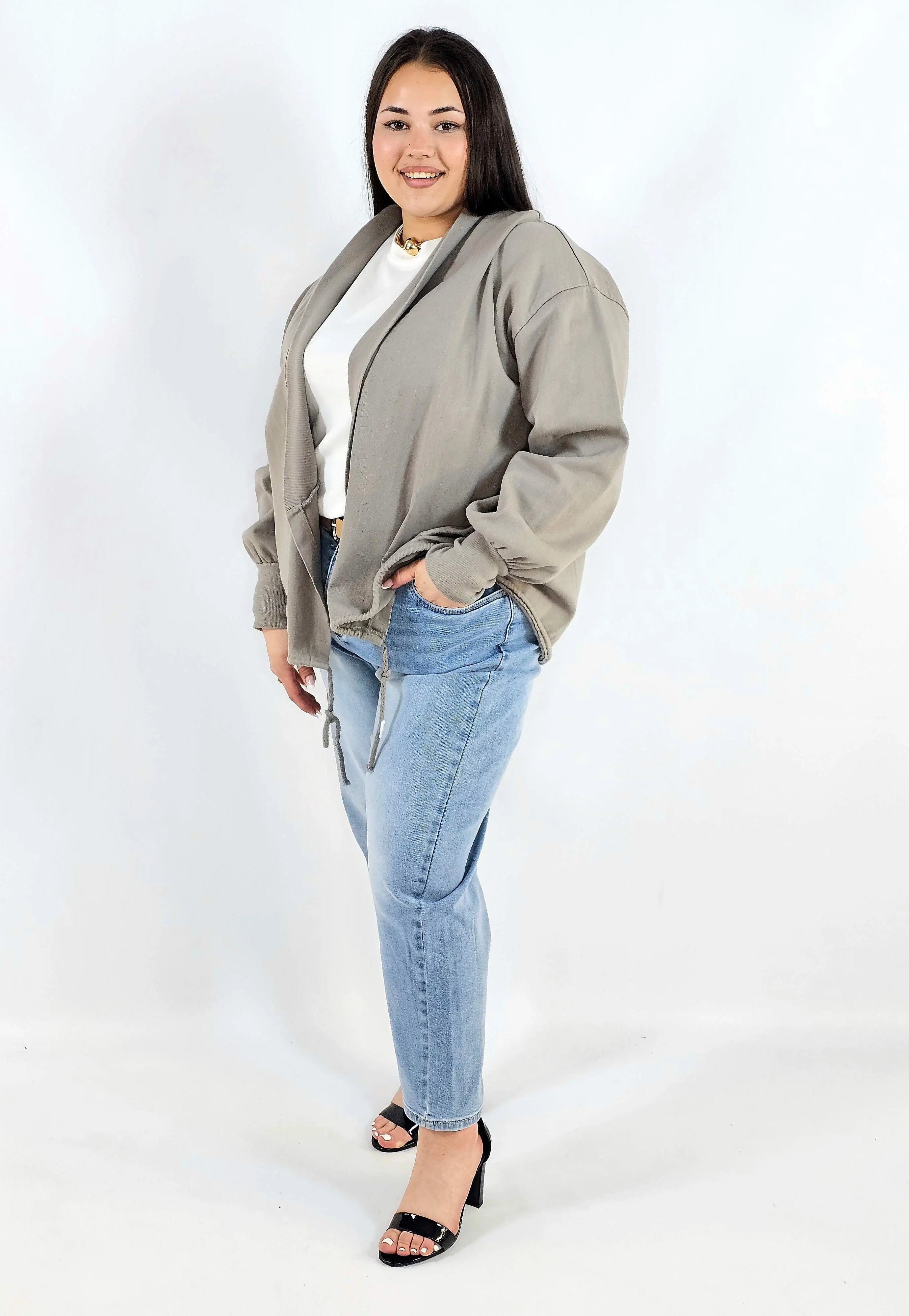 Narzutka plus size lekka oversize wiązana wygodna i stylowa Stylowa XL