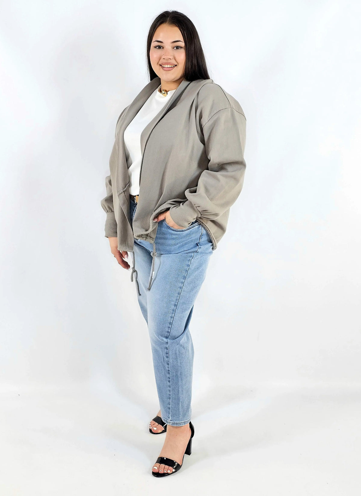 Narzutka plus size lekka oversize wiązana wygodna i stylowa Stylowa XL
