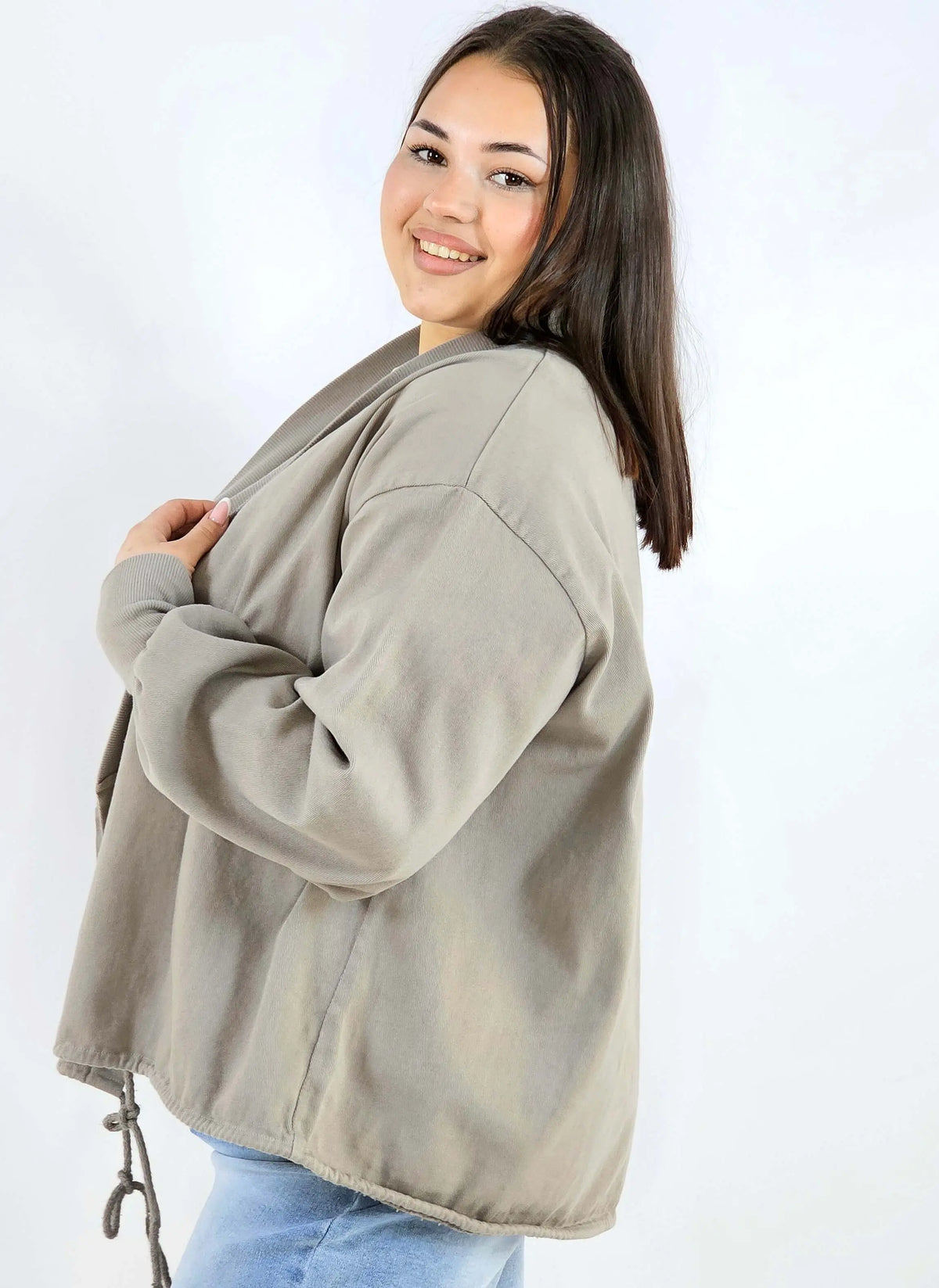 Narzutka plus size lekka oversize wiązana wygodna i stylowa Stylowa XL