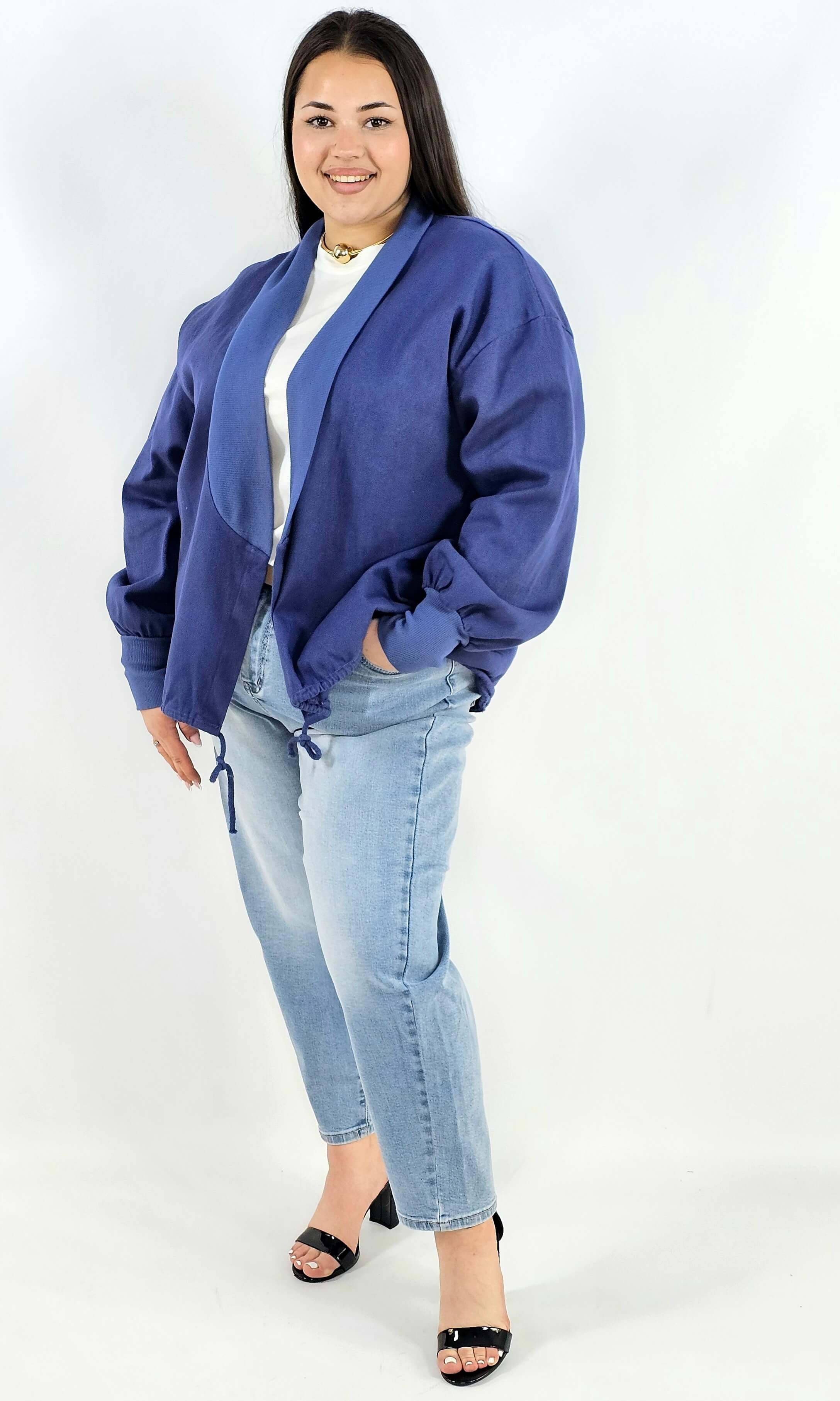 Narzutka plus size lekka oversize wiązana wygodna i stylowa Stylowa XL