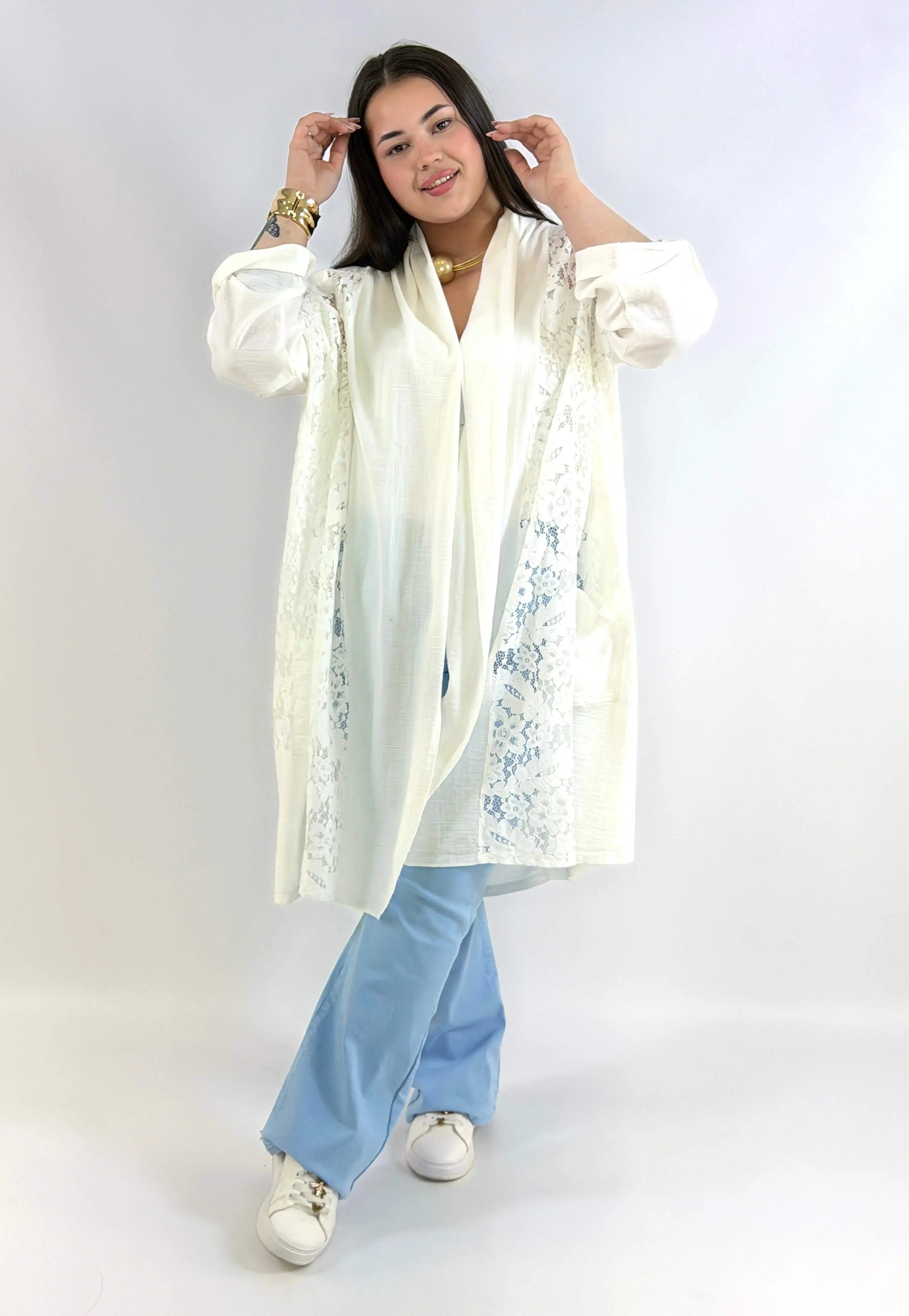 Narzutka plus size lniana z koronką – lekka narzutka XXL w eleganckim stylu Stylowa XL