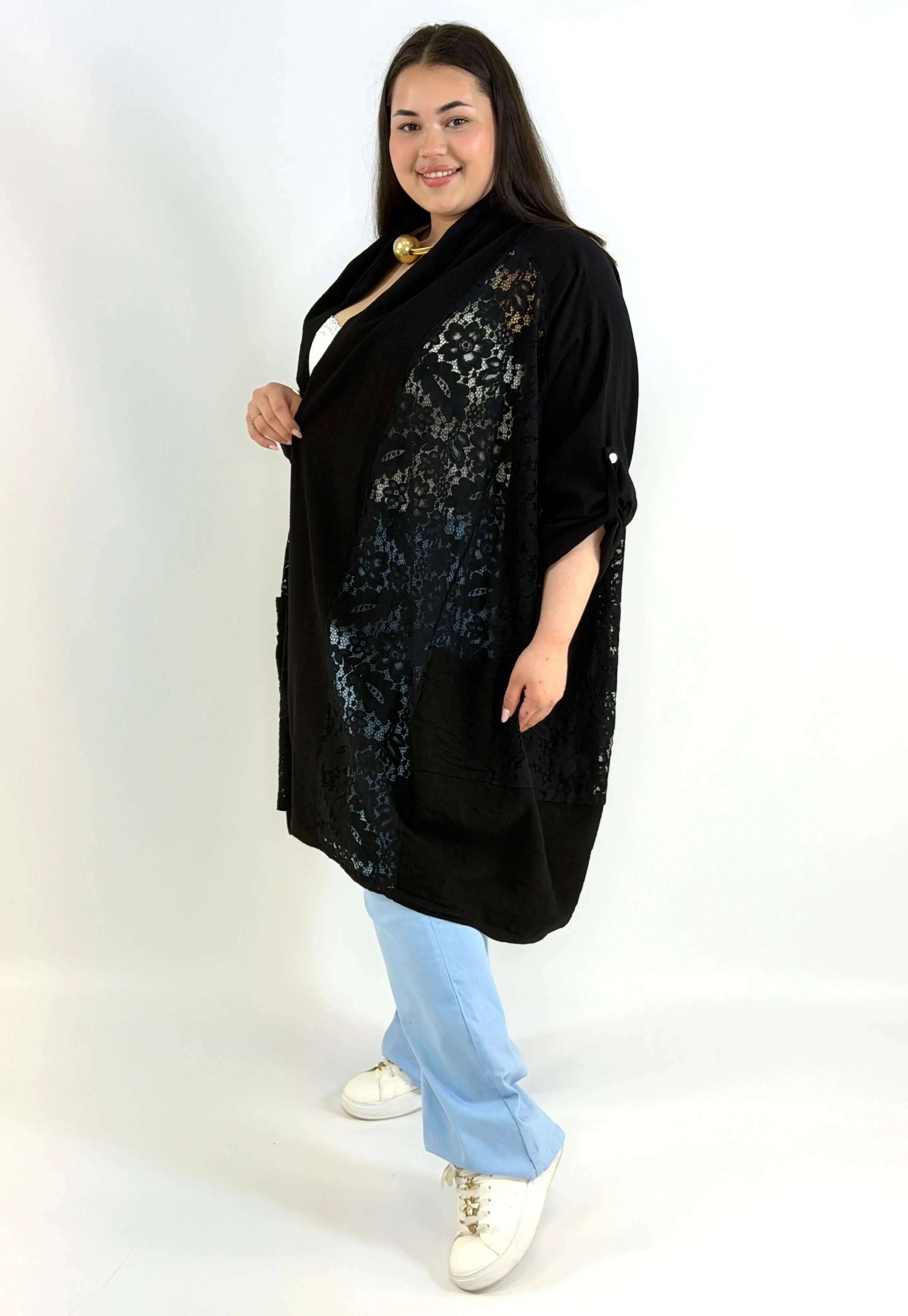 Narzutka plus size lniana z koronką – lekka narzutka XXL w eleganckim stylu Stylowa XL