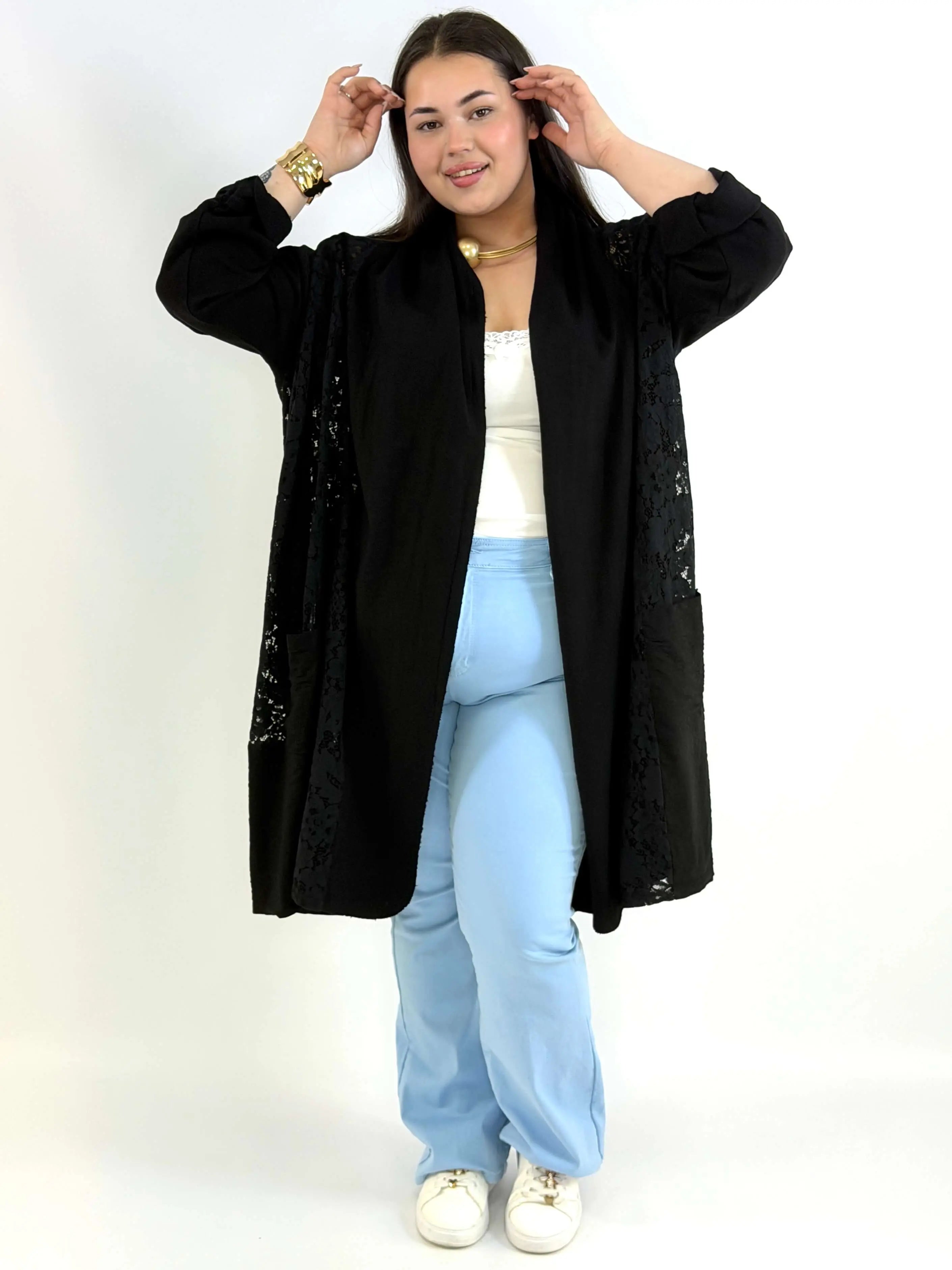Narzutka plus size lniana z koronką – lekka narzutka XXL w eleganckim stylu Stylowa XL