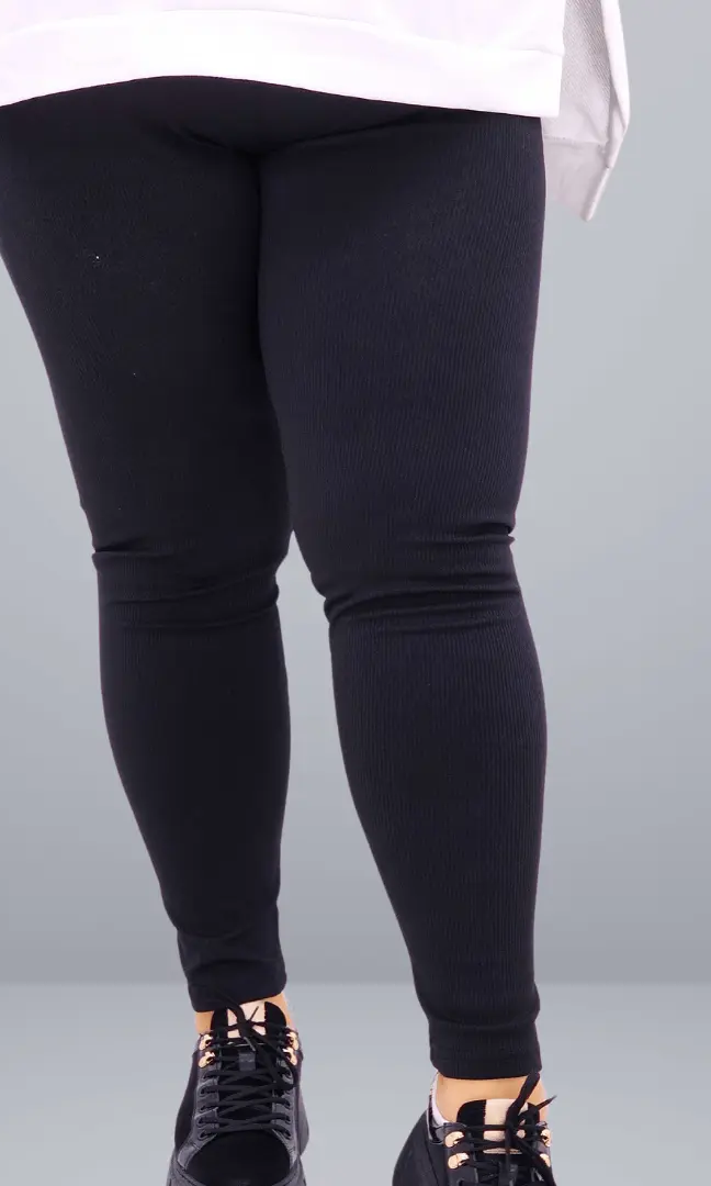 Ocieplane legginsy – komfort i styl na chłodniejsze dni Stylowa XL