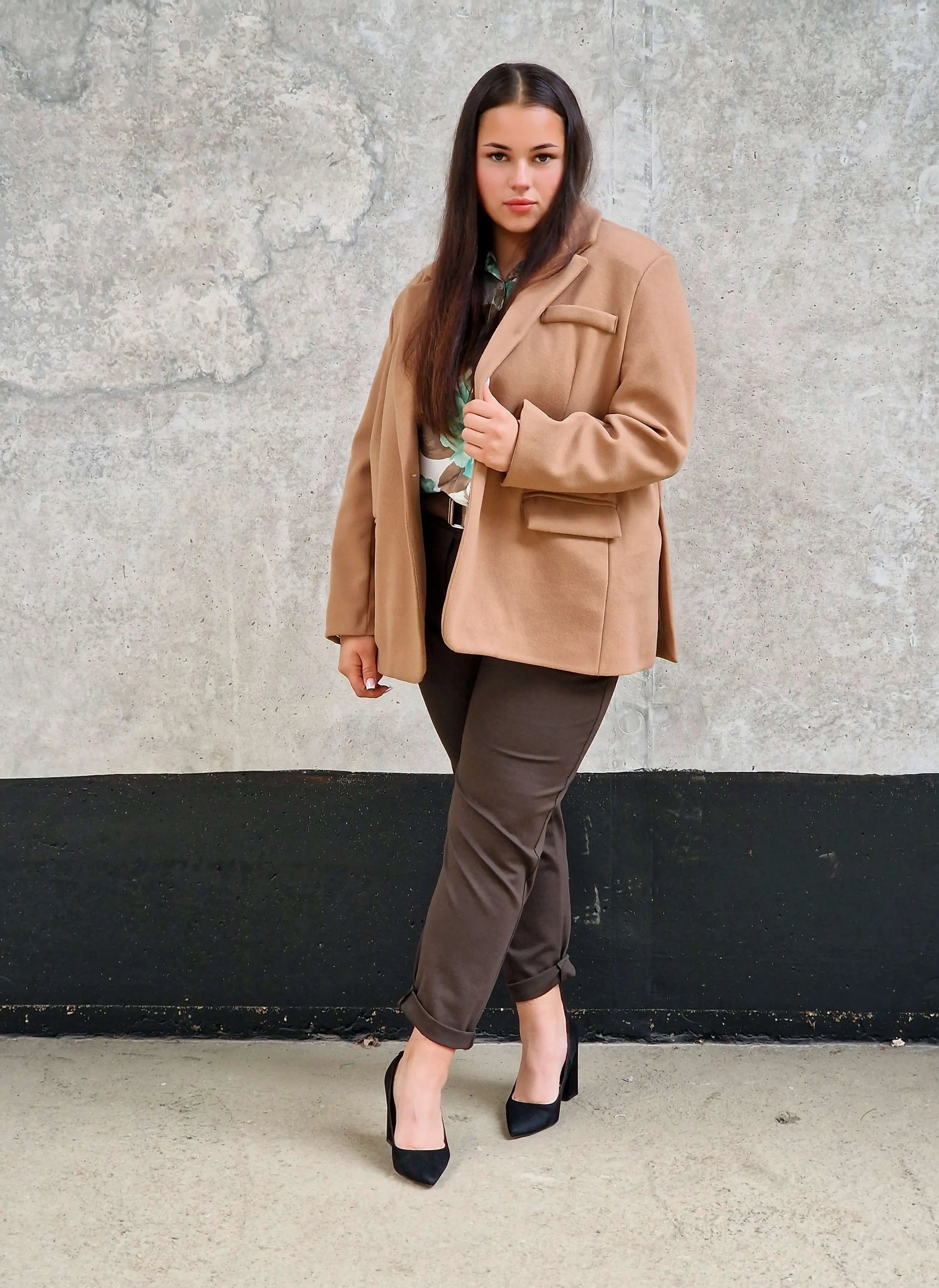 Oversize marynarka plus size – nowoczesna elegancja i stylowy komfort Stylowa XL