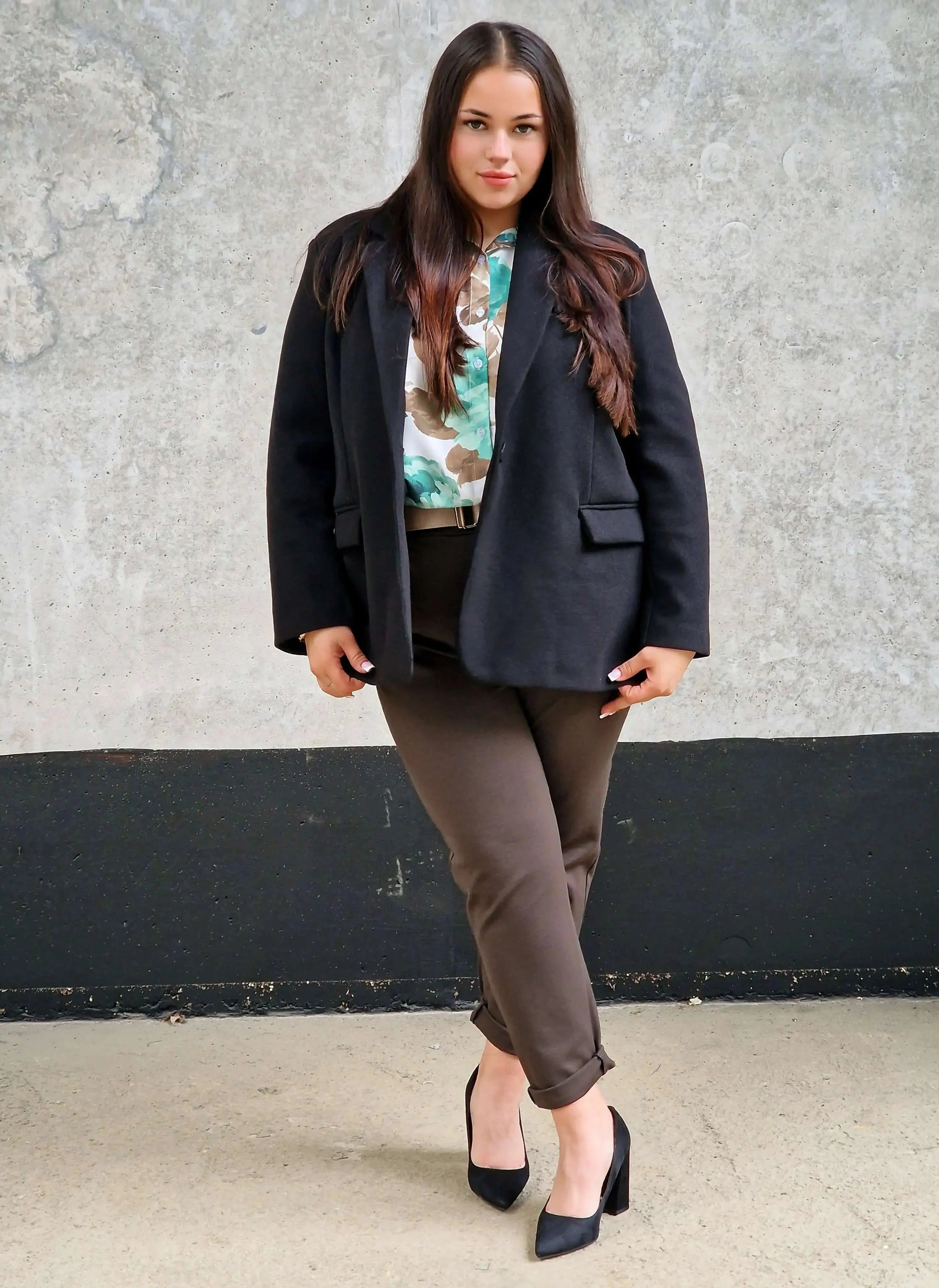 Oversize marynarka plus size – nowoczesna elegancja i stylowy komfort Stylowa XL