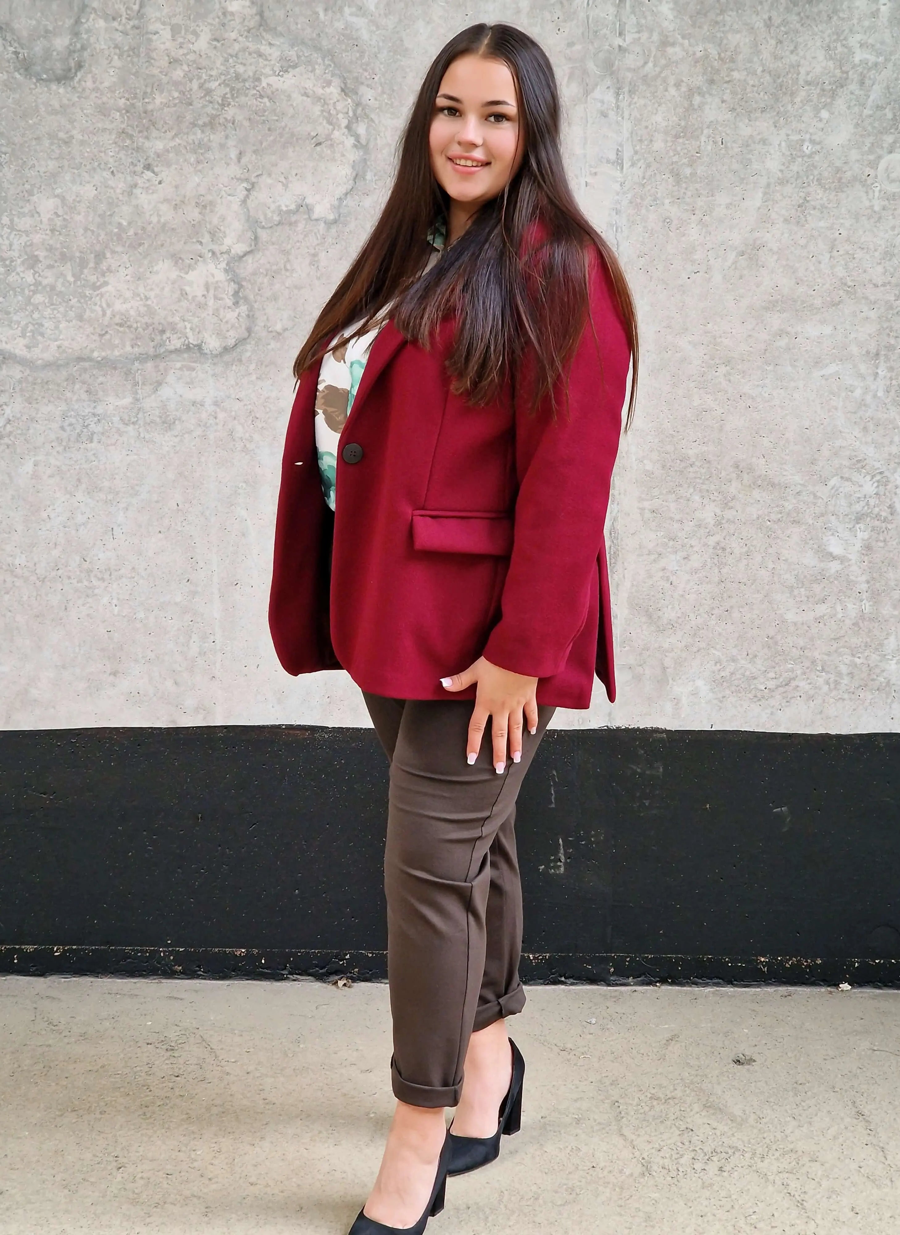 Oversize marynarka plus size – nowoczesna elegancja i stylowy komfort Stylowa XL