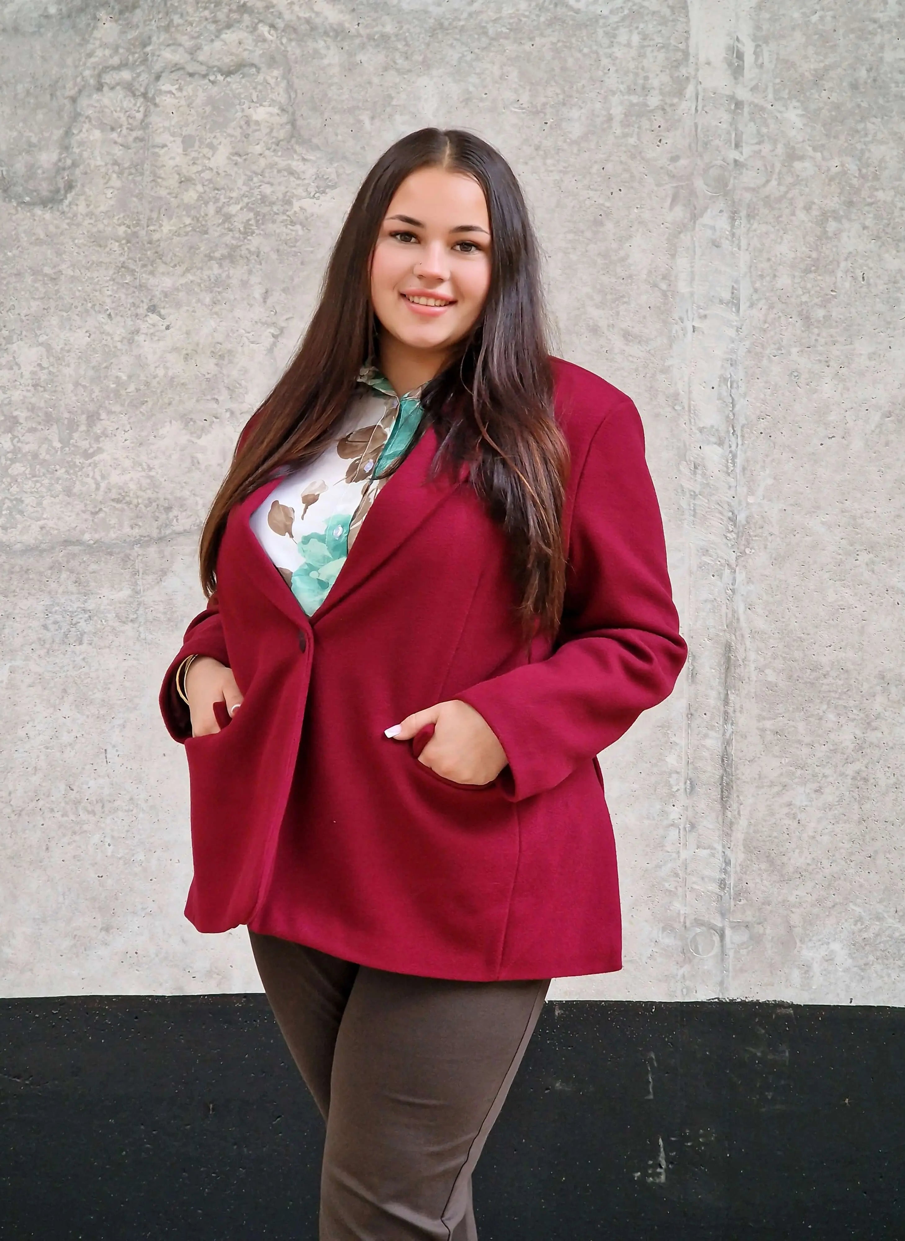 Oversize marynarka plus size – nowoczesna elegancja i stylowy komfort Stylowa XL