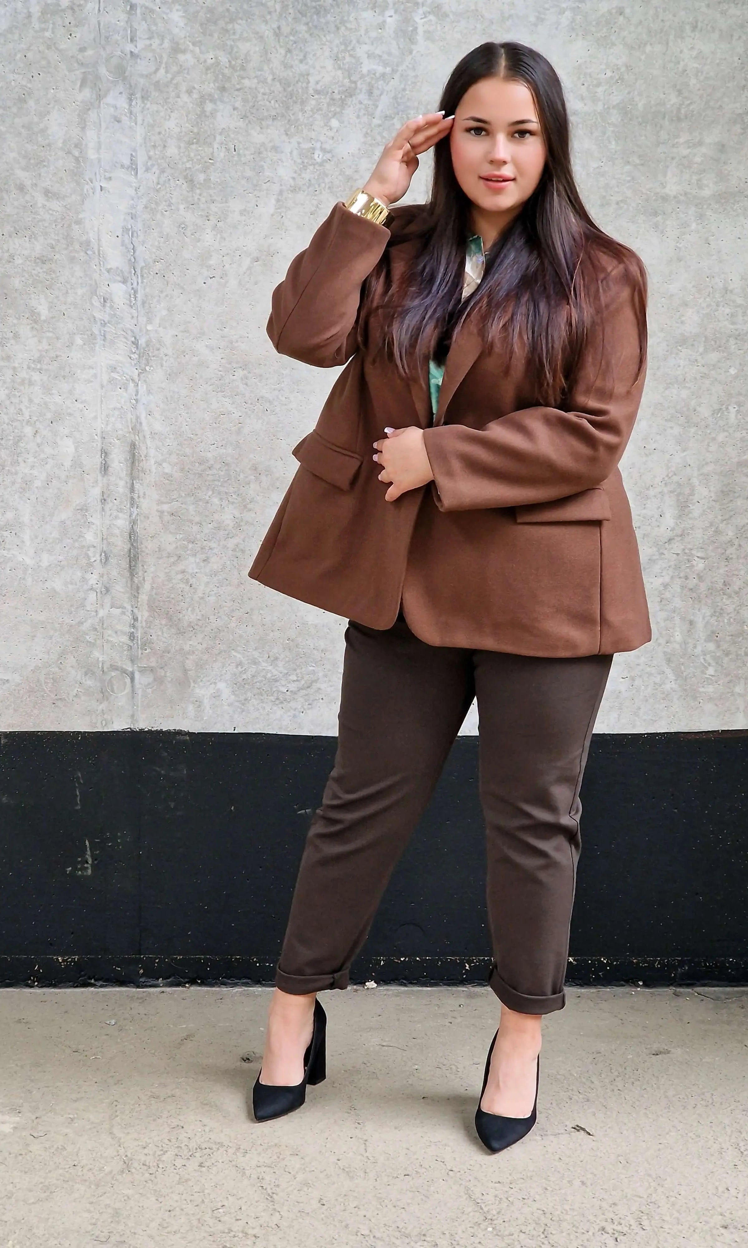 Oversize marynarka plus size – nowoczesna elegancja i stylowy komfort Stylowa XL