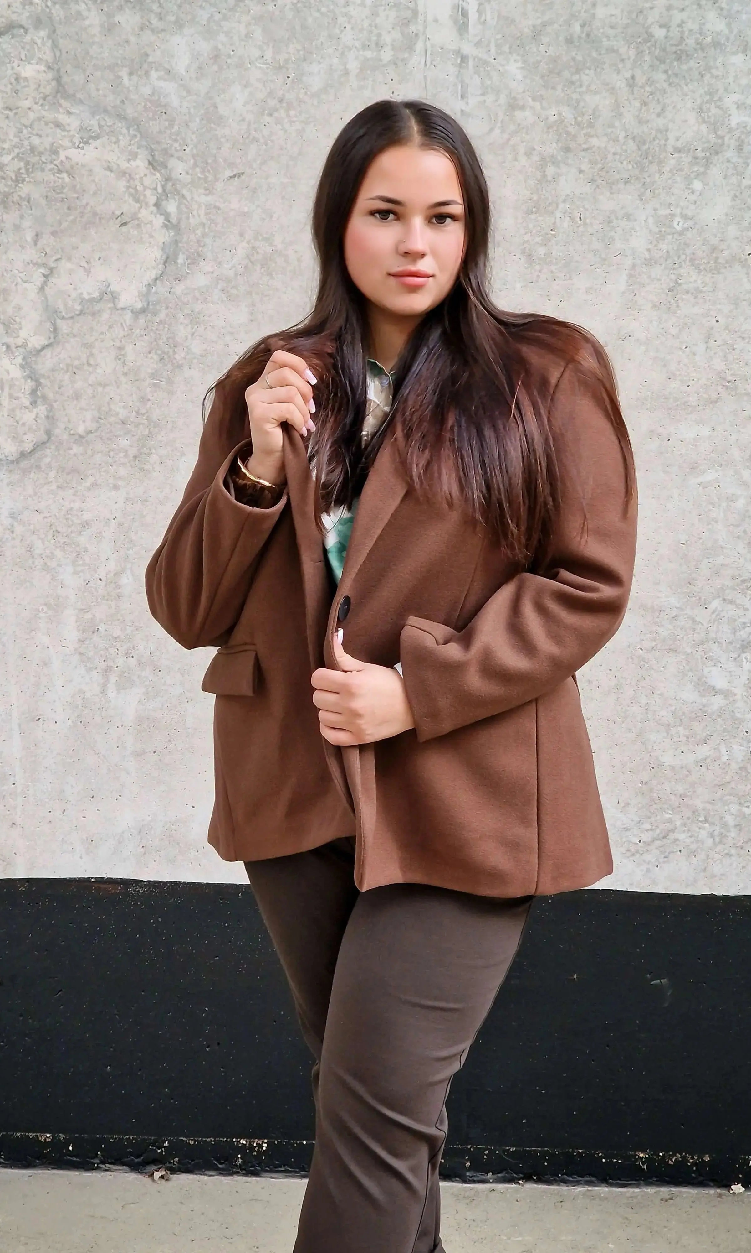 Oversize marynarka plus size – nowoczesna elegancja i stylowy komfort Stylowa XL