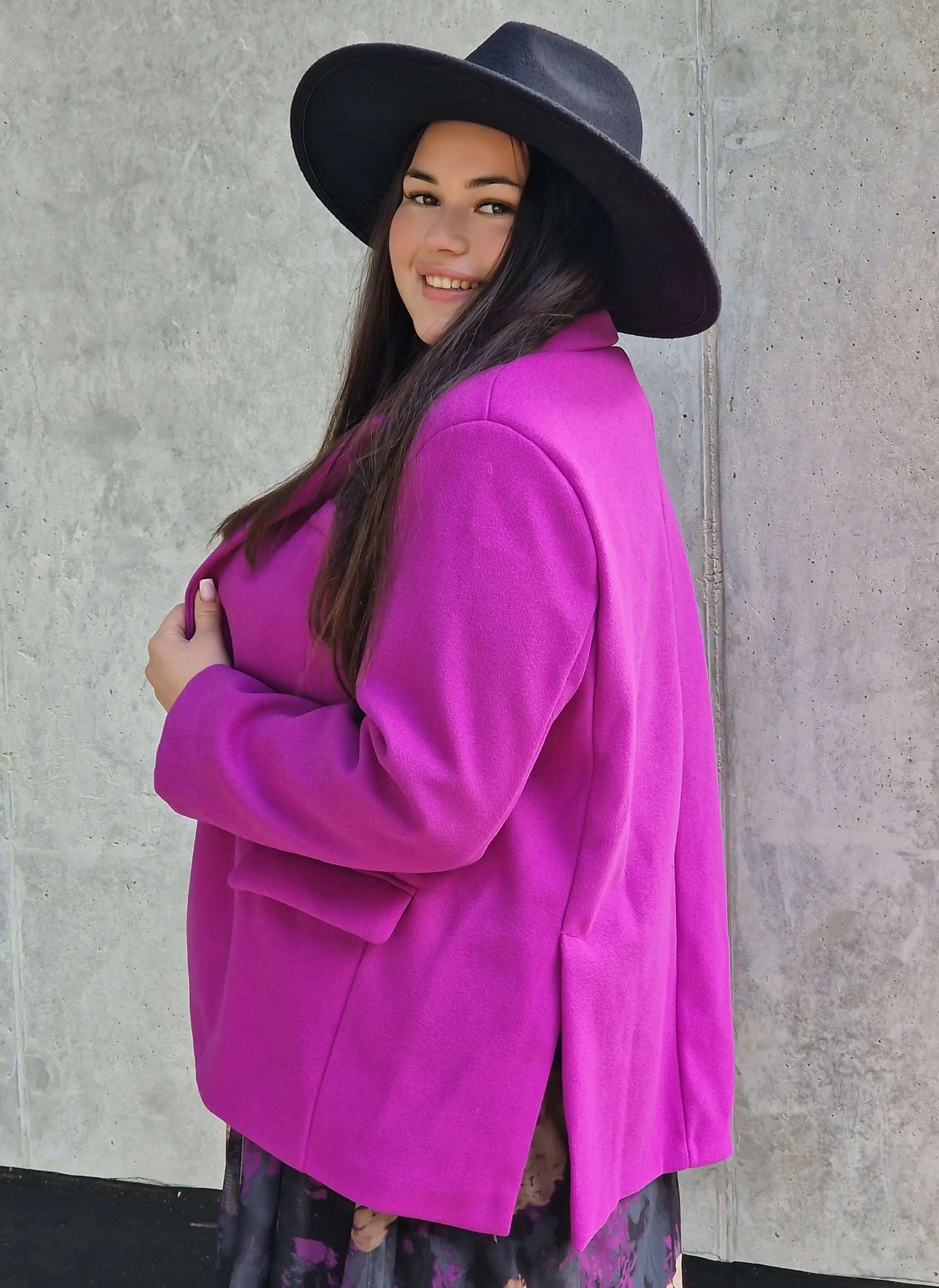 Oversize marynarka plus size – nowoczesna elegancja i stylowy komfort Stylowa XL