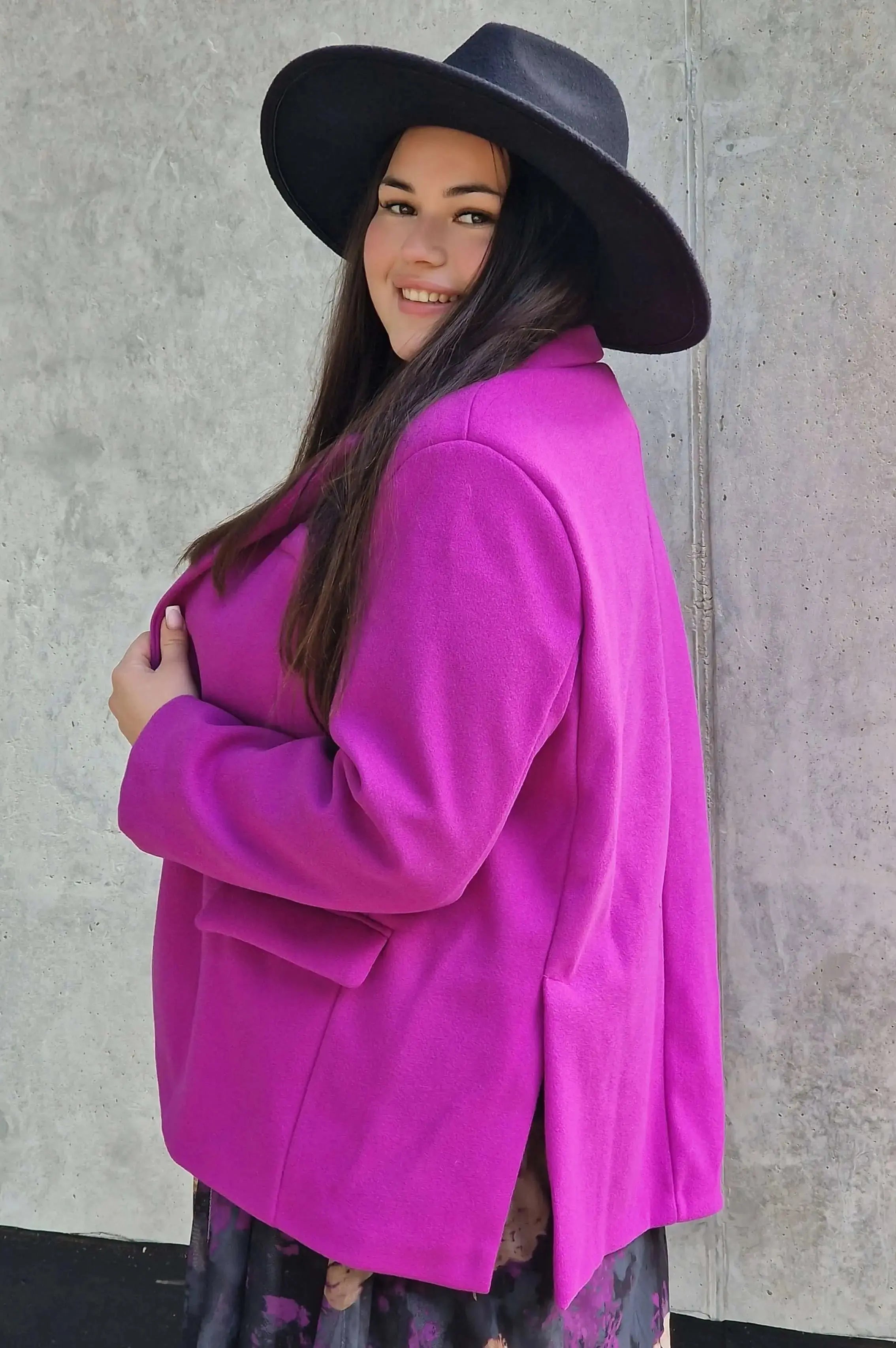 Oversize marynarka plus size – nowoczesna elegancja i stylowy komfort Stylowa XL