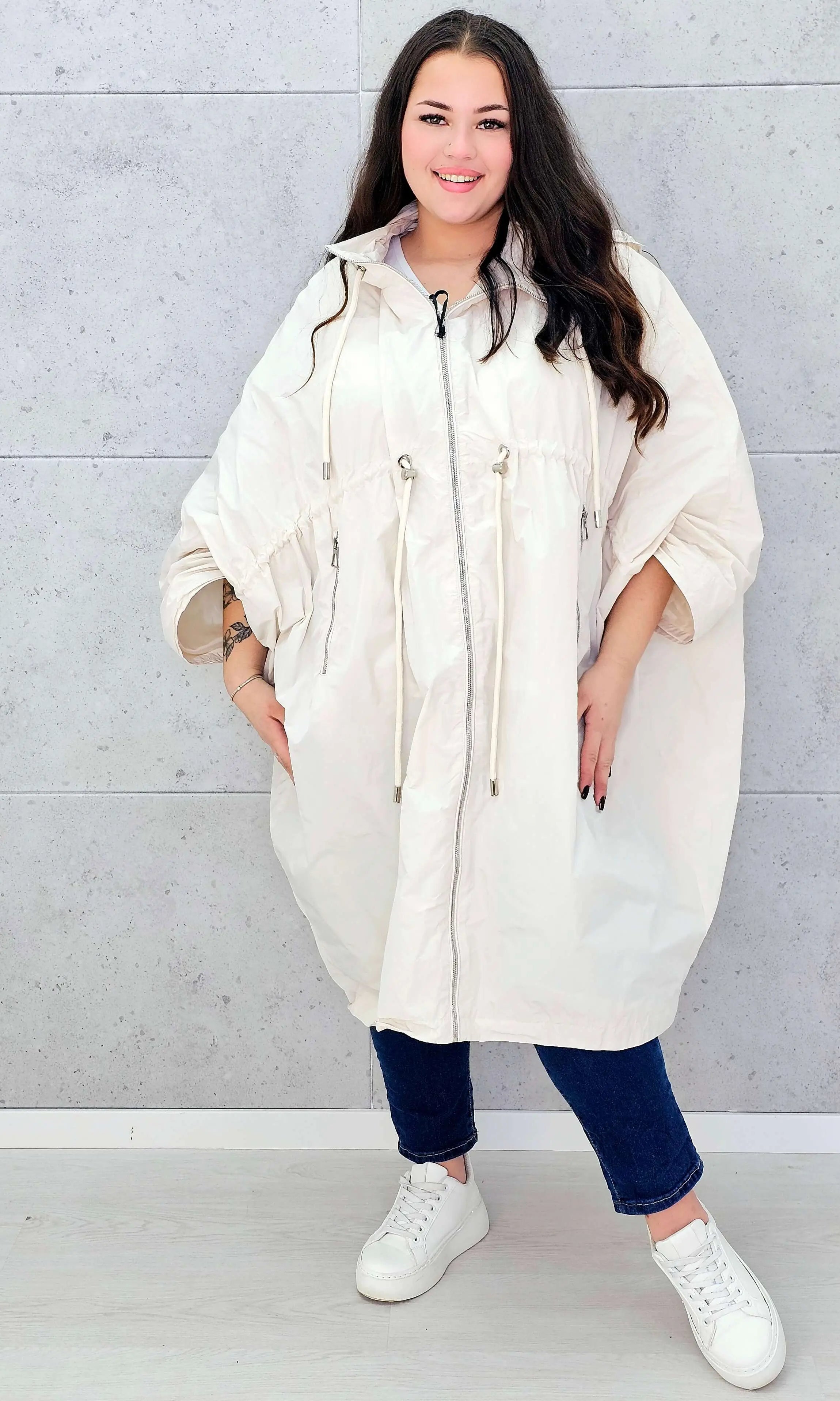 Parka oversize – lekkość, styl i swoboda w modzie plus size Stylowa XL