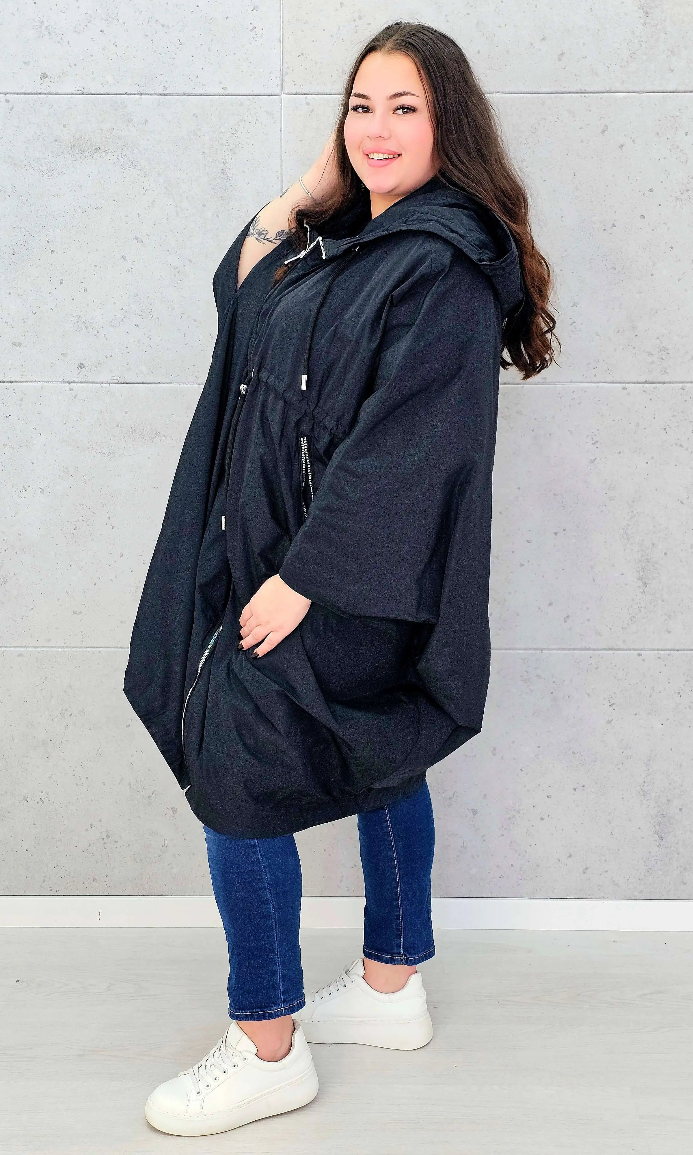 Parka oversize – lekkość, styl i swoboda w modzie plus size Stylowa XL