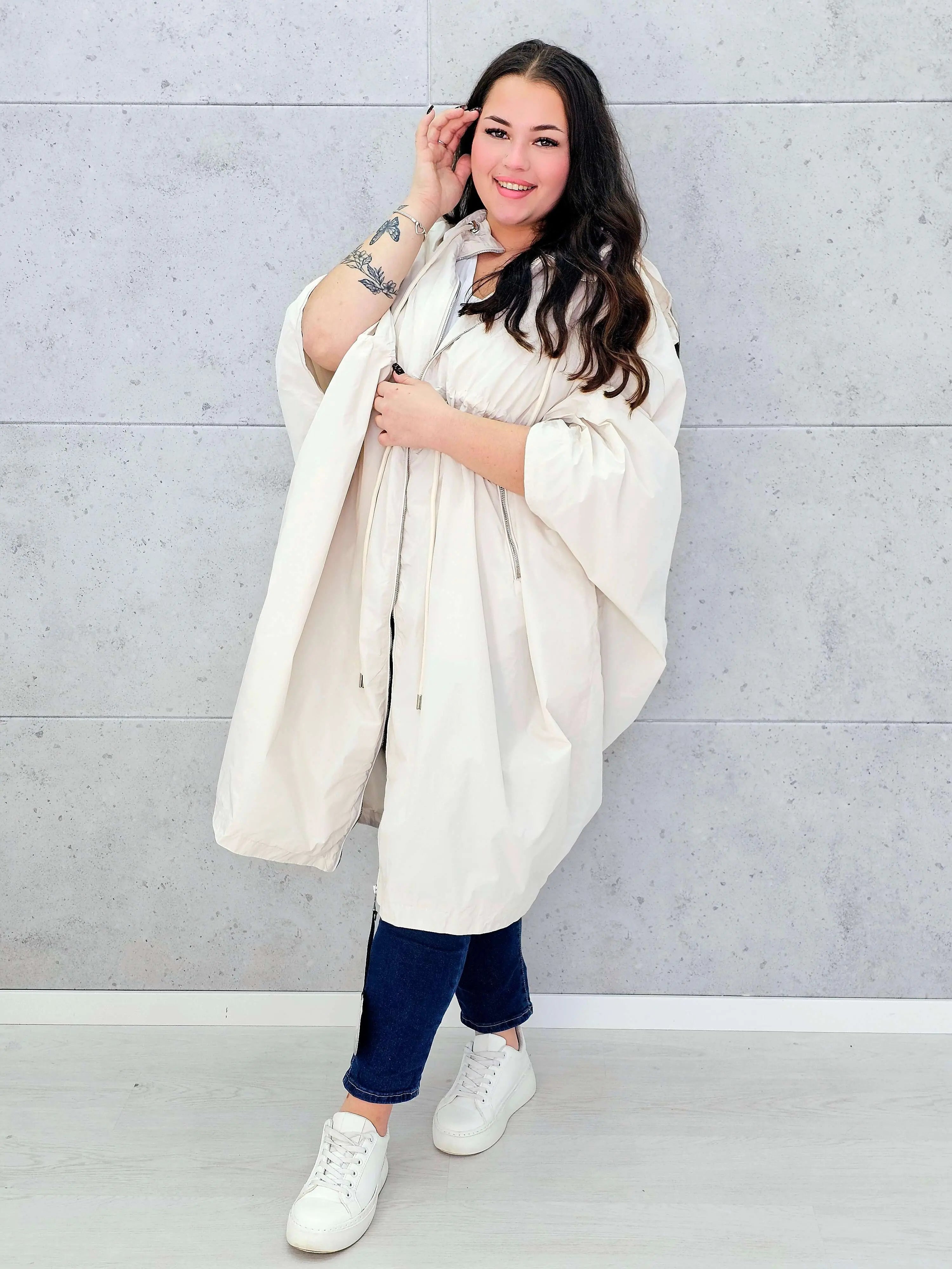 Parka oversize – lekkość, styl i swoboda w modzie plus size Stylowa XL