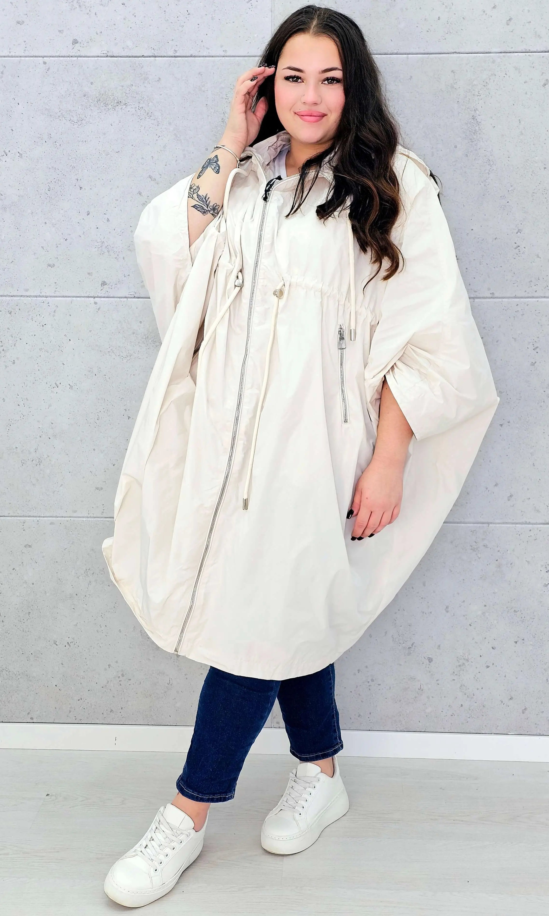 Parka oversize – lekkość, styl i swoboda w modzie plus size Stylowa XL