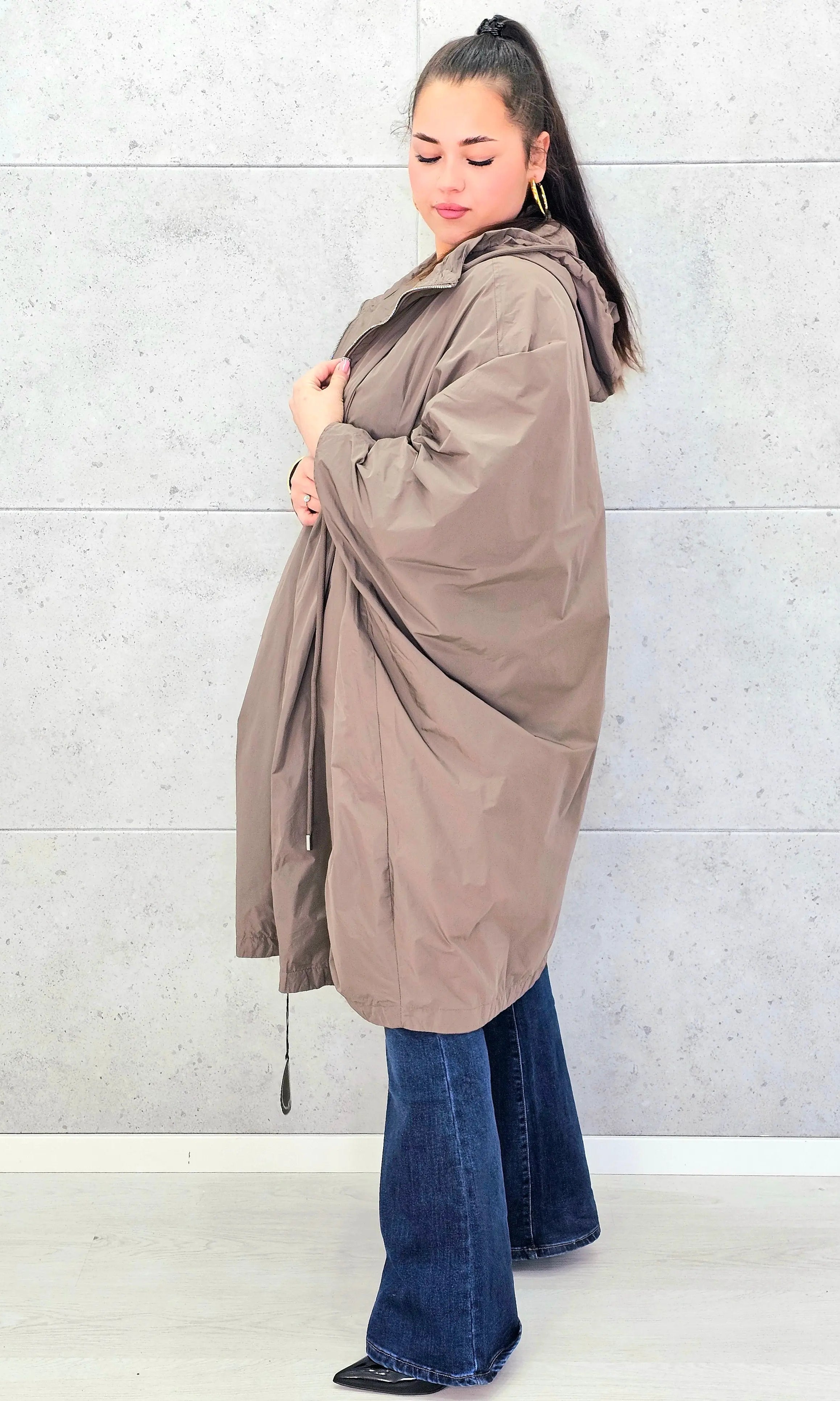 Parka oversize – lekkość, styl i swoboda w modzie plus size Stylowa XL