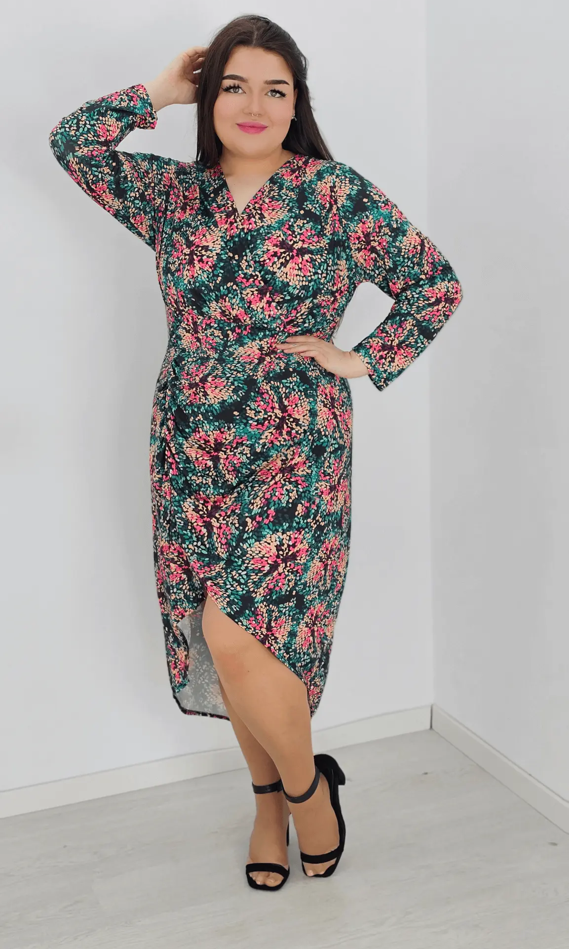 Piękna sukienka łączka, tył dłuższy Stylowa XL