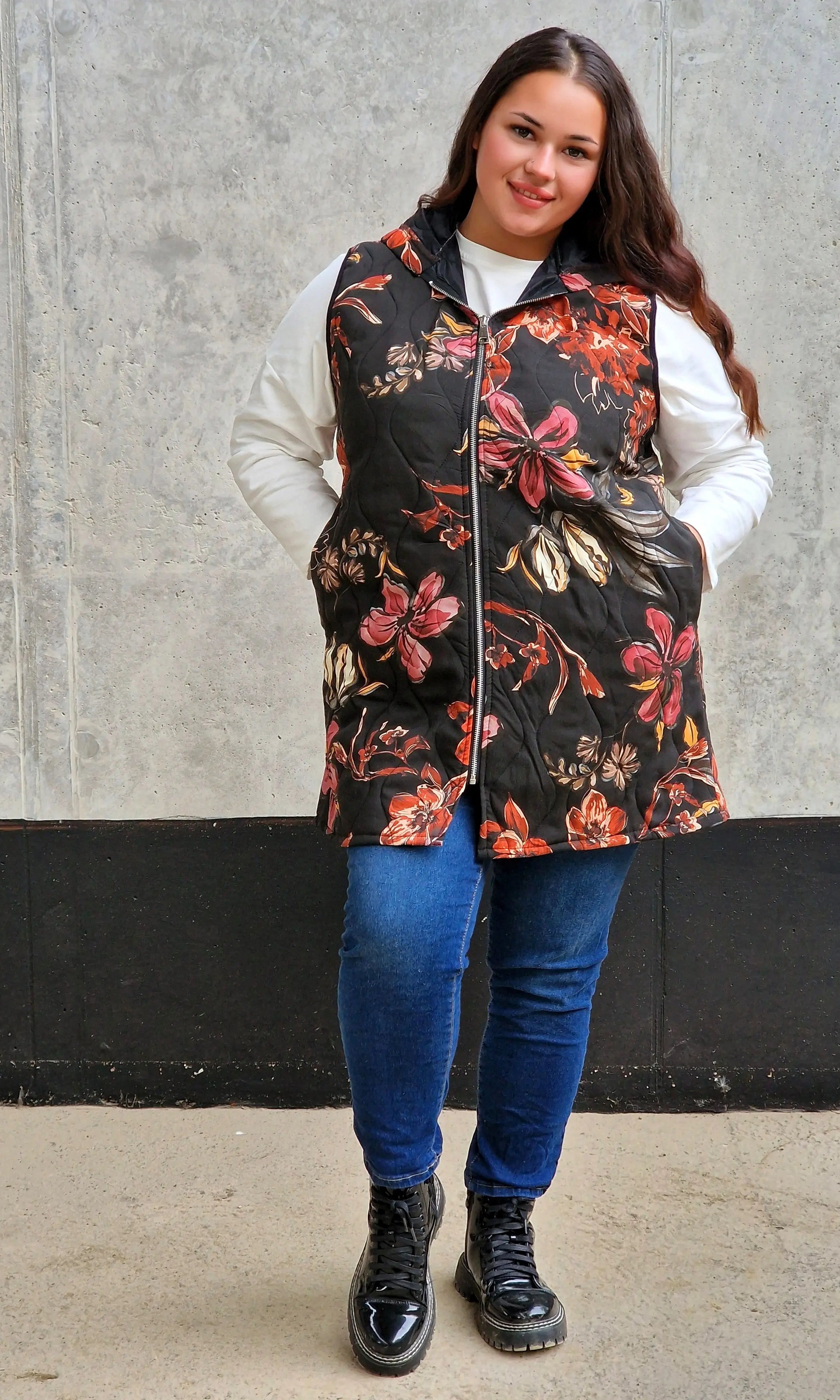 Pikowana kamizelka w kwiaty Stylowa XL