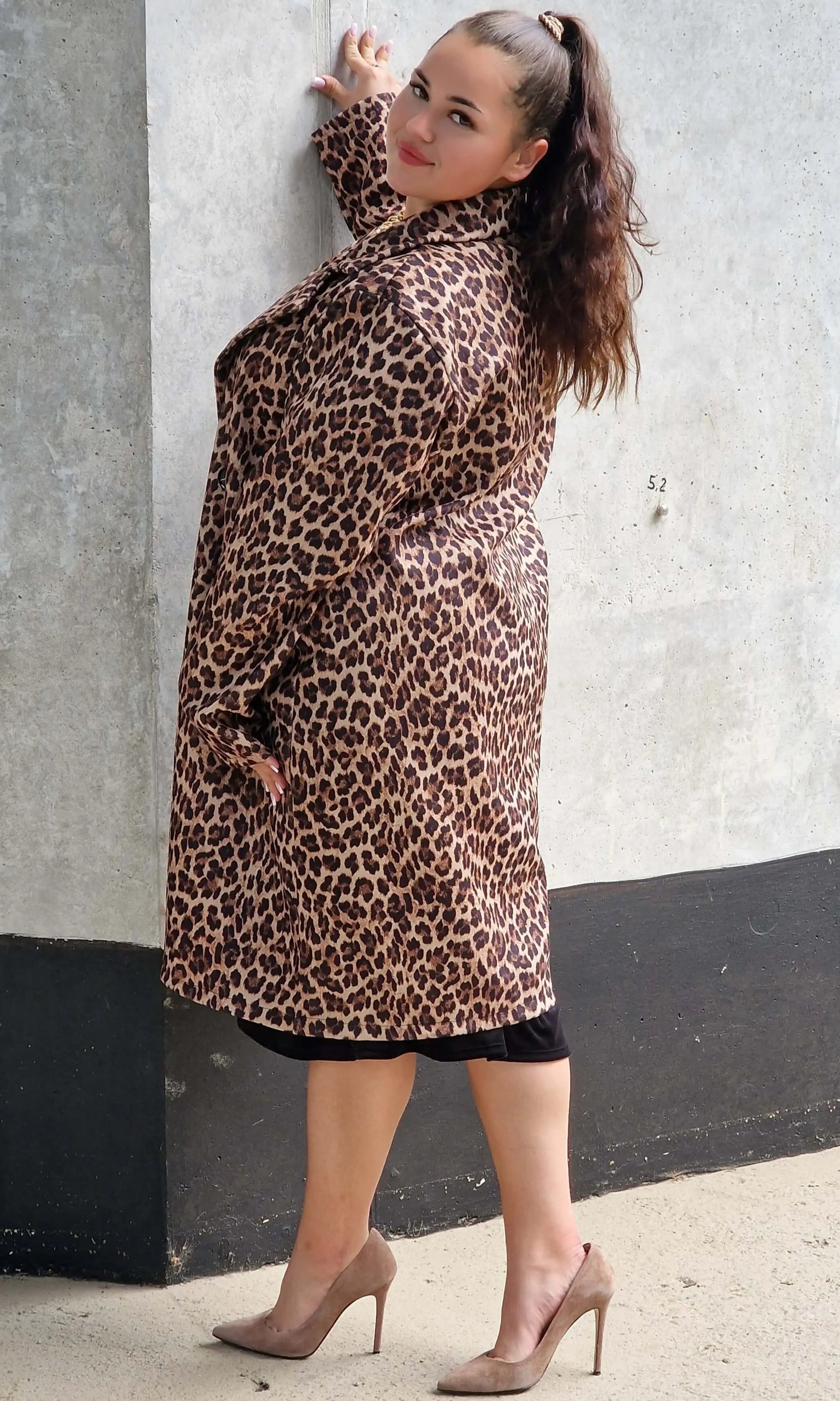 Płaszcz damski w panterkę Stylowa XL