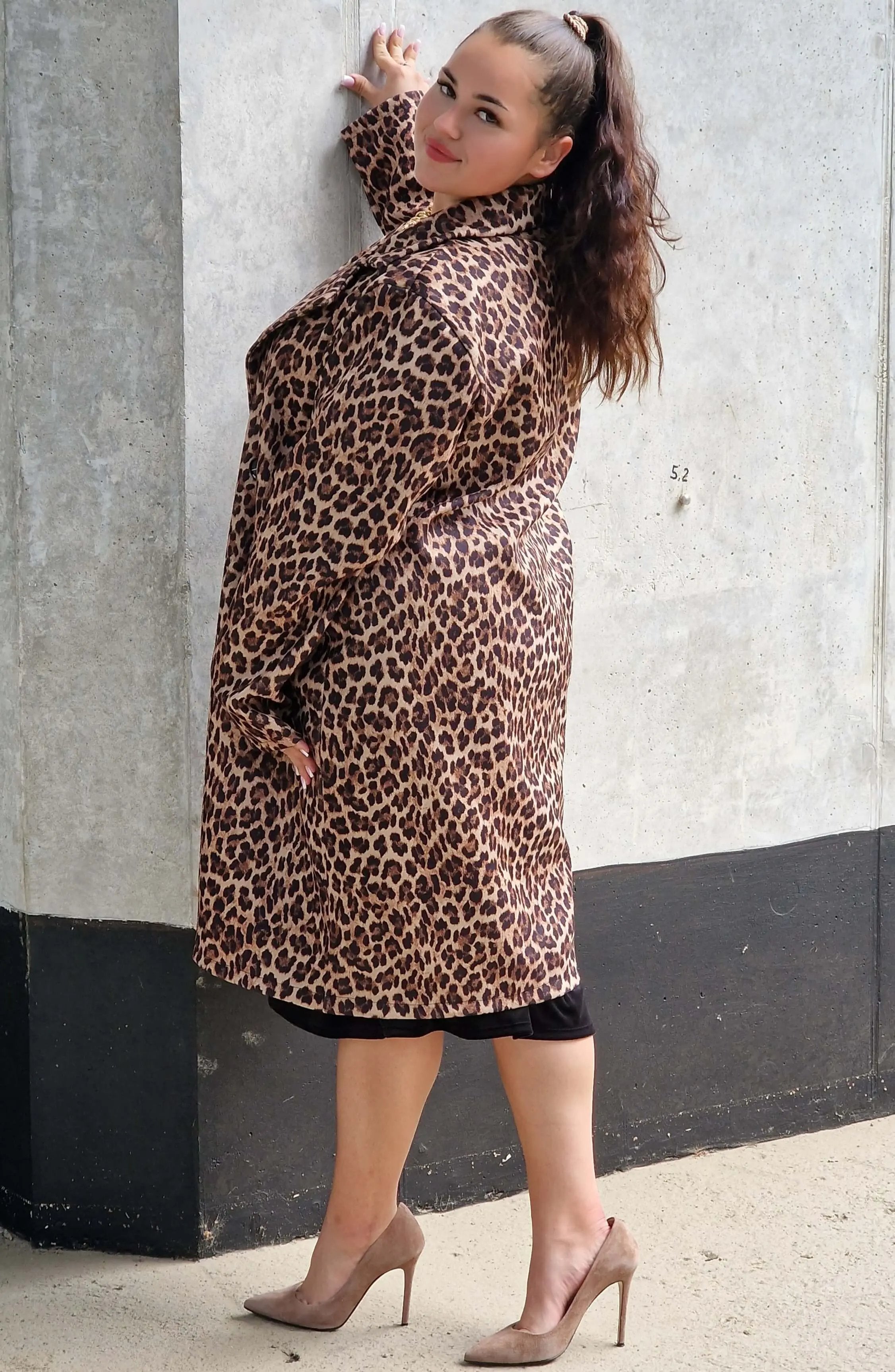 Płaszcz damski w panterkę Stylowa XL