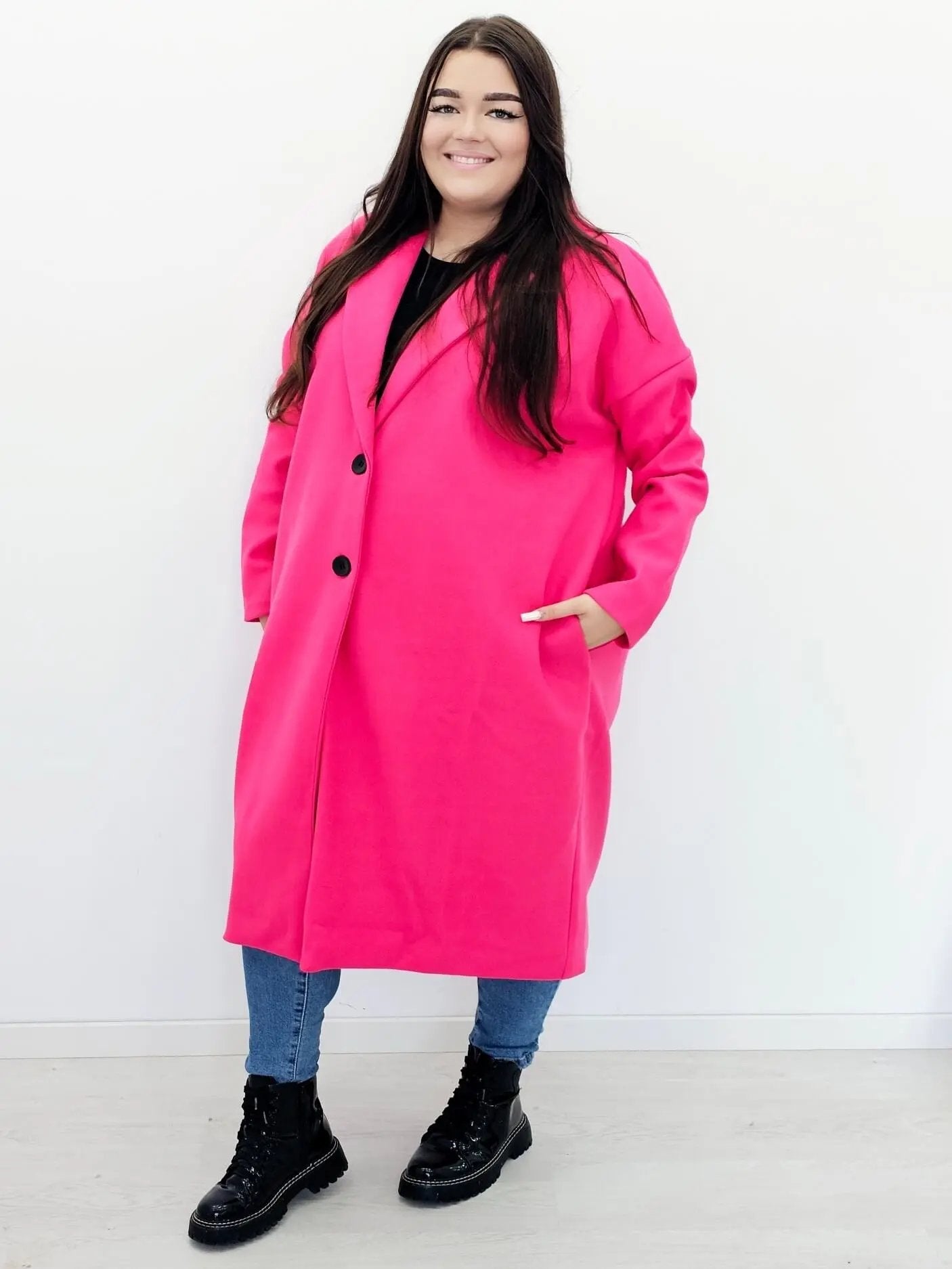 Płaszcz klasyczny z guzikami Stylowa XL