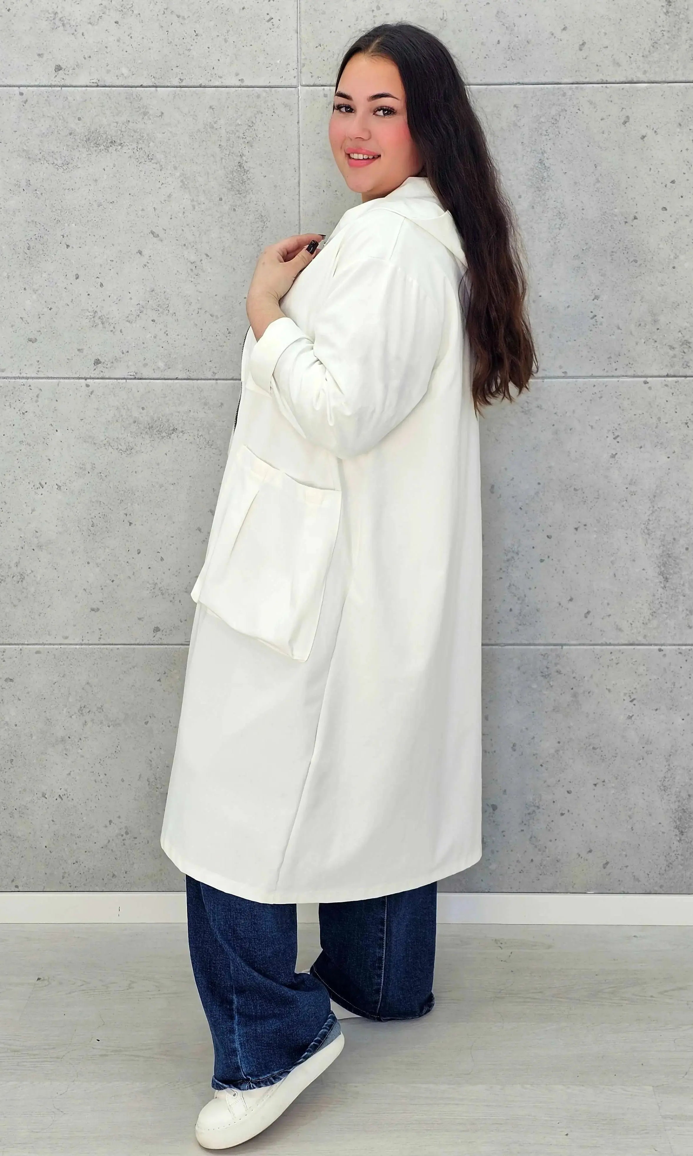 Płaszcz plus size StylowaXL – styl, komfort i kobieca elegancja - Stylowa XL