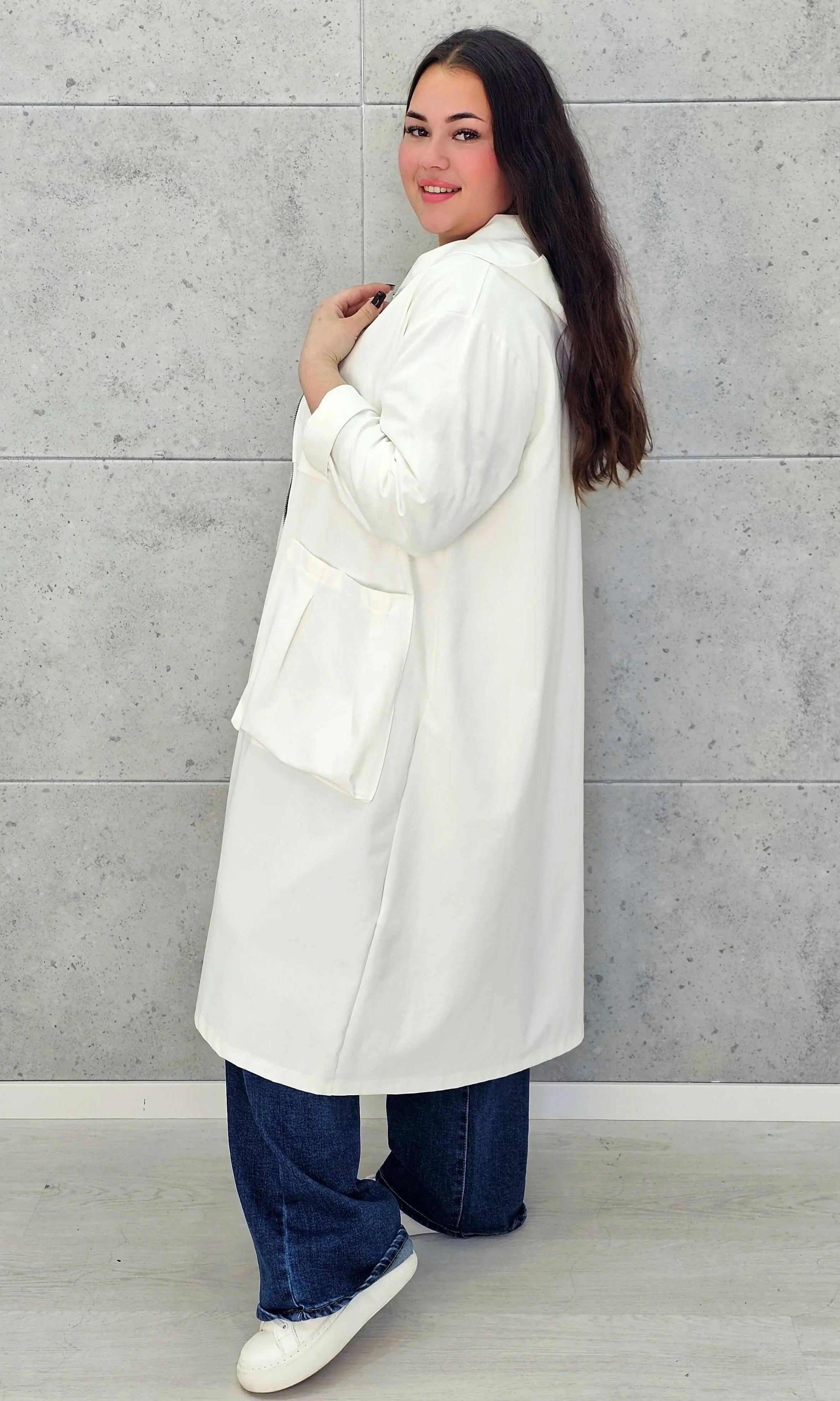 Płaszcz plus size StylowaXL – styl, komfort i kobieca elegancja - Stylowa XL